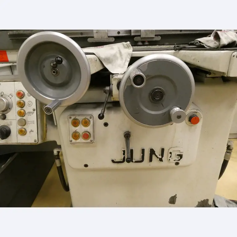 2 Online auctions of tools, punching machines and peripherals-7