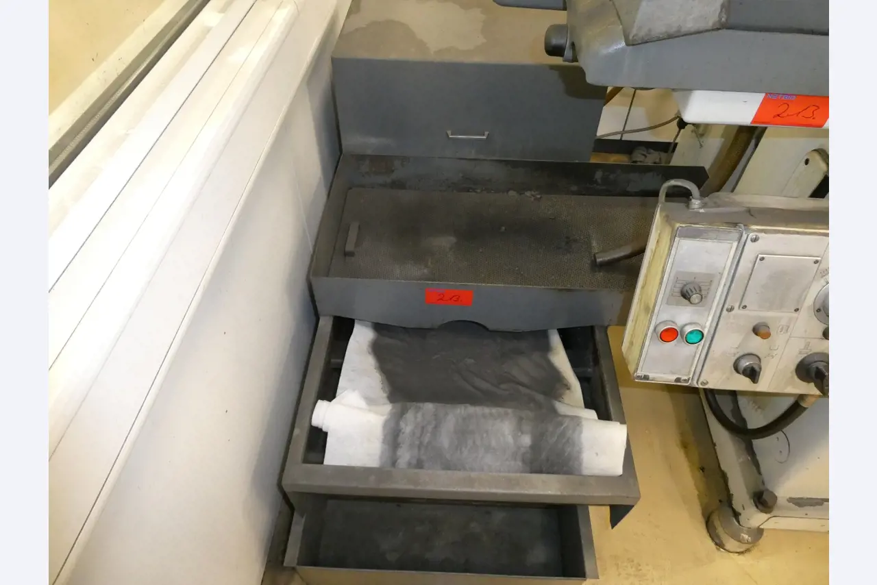 2 Online auctions of tools, punching machines and peripherals-8