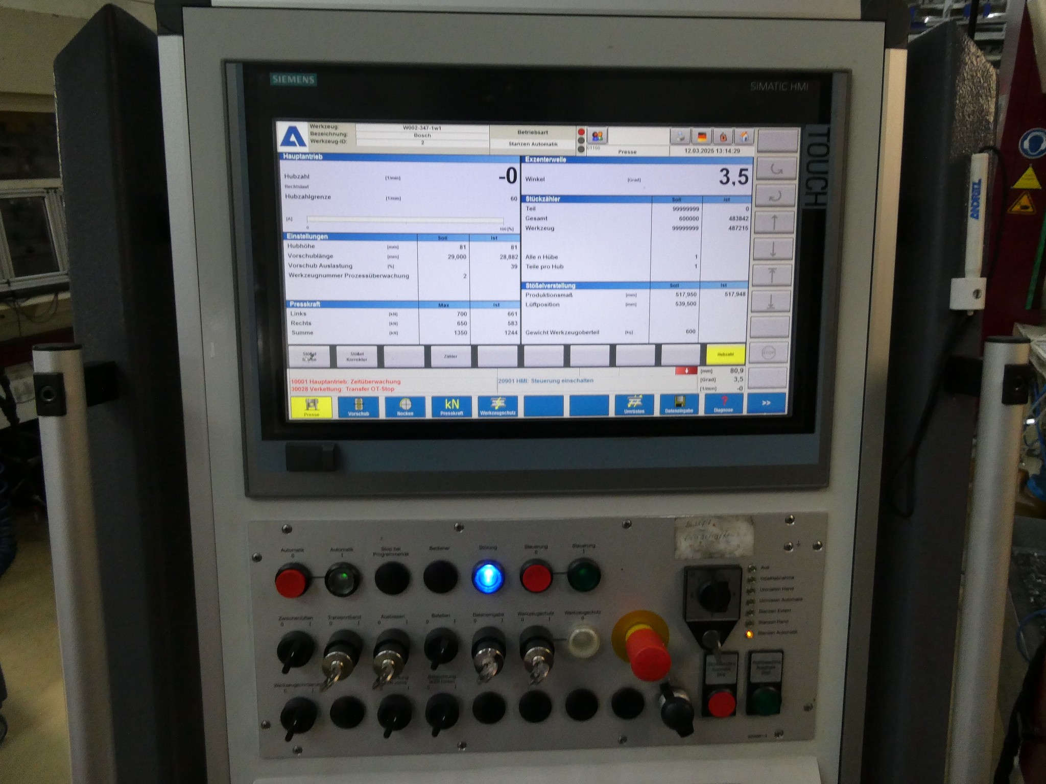 2 online aukce nářadí, děrovacích strojů a periferií-10