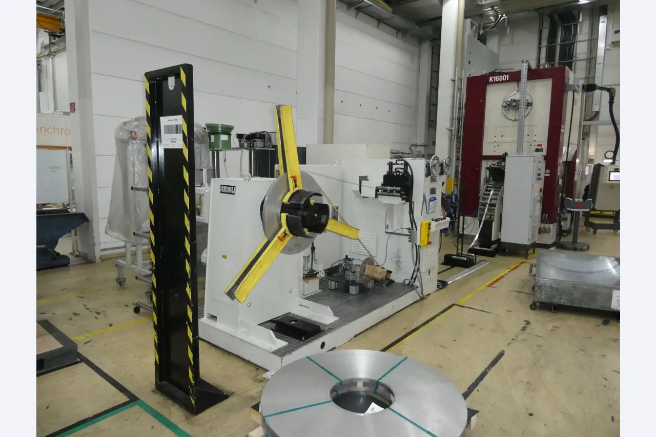 2 Online auctions of tools, punching machines and peripherals-16