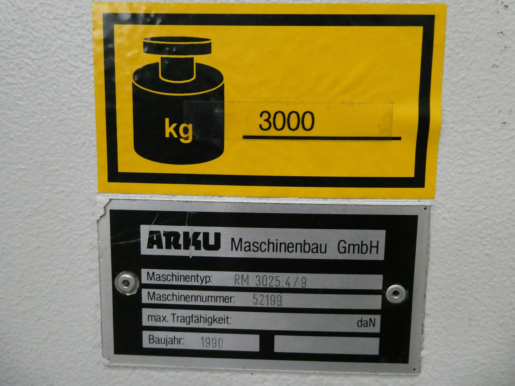 2 online aukce nářadí, děrovacích strojů a periferií-18