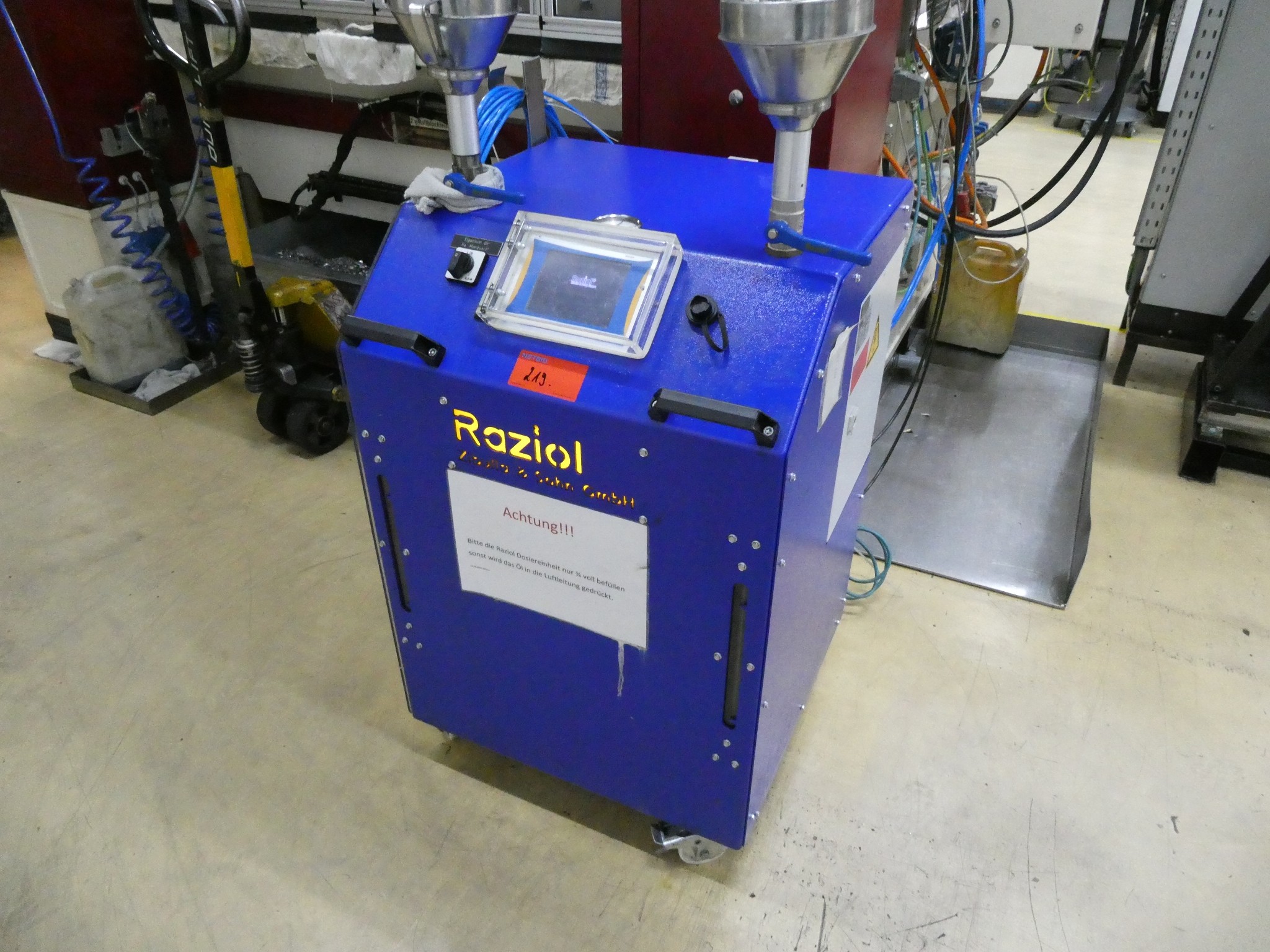 2 online aukce nářadí, děrovacích strojů a periferií-19