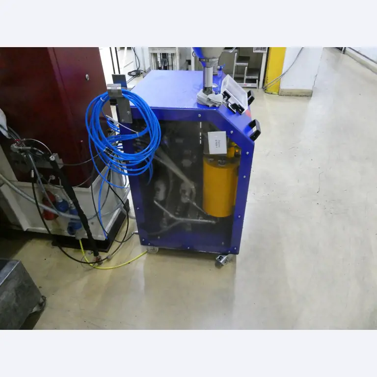 2 Online auctions of tools, punching machines and peripherals-21