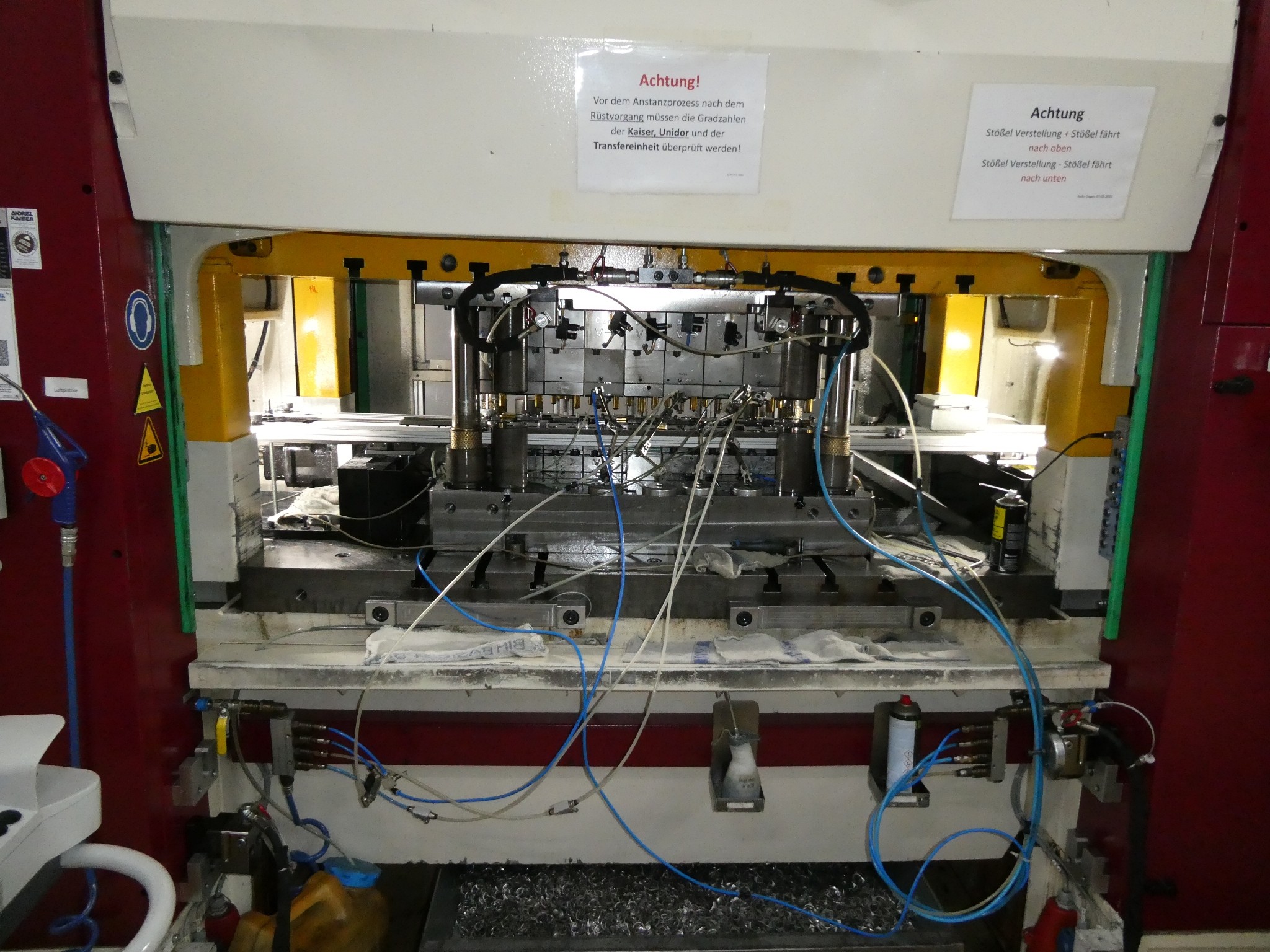 2 online aukce nářadí, děrovacích strojů a periferií-3