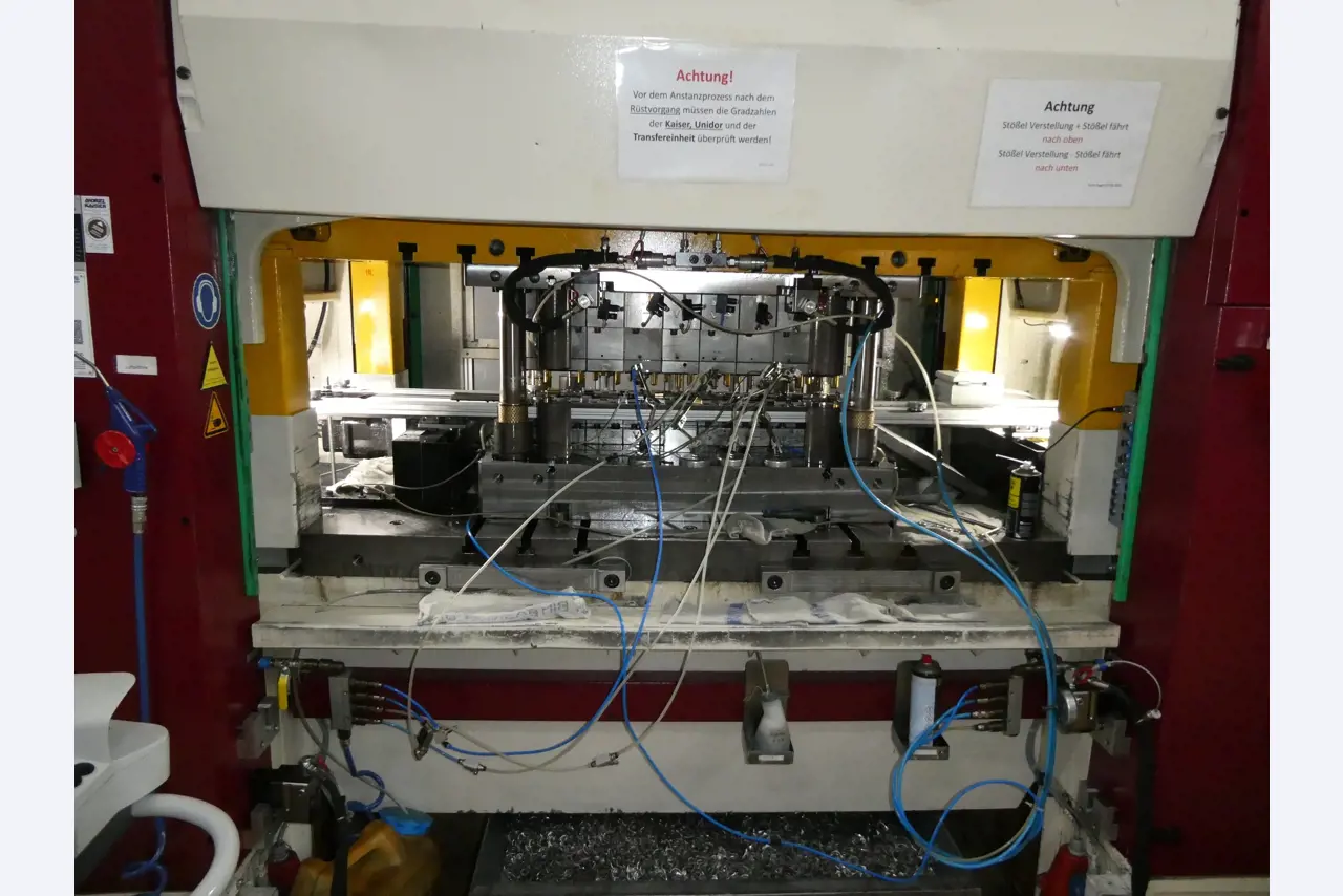 2 Online auctions of tools, punching machines and peripherals-3