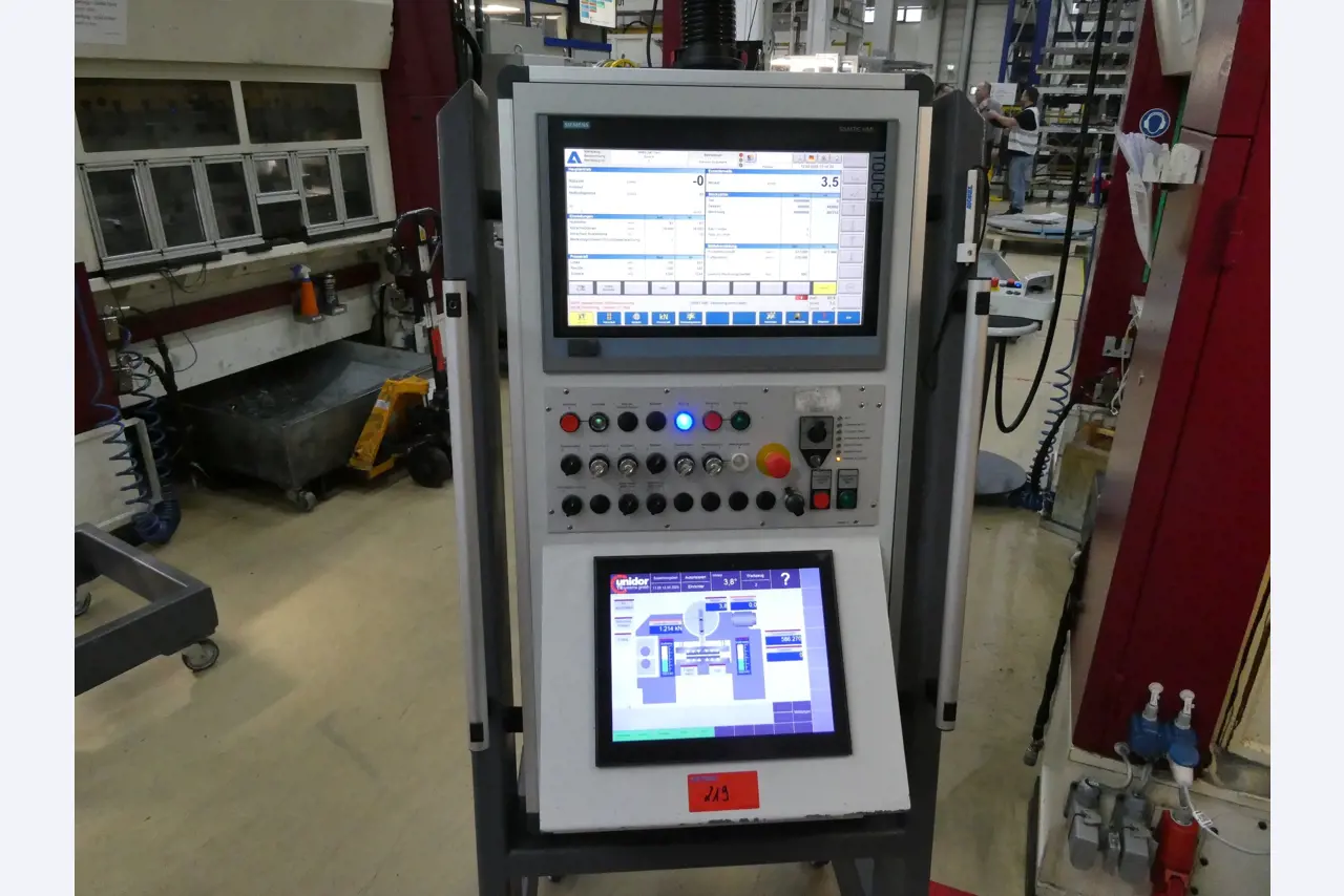 2 Online auctions of tools, punching machines and peripherals-9