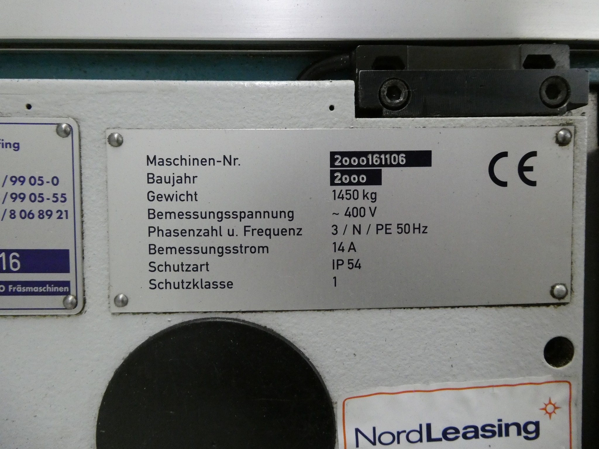 2 aukcje internetowe narzędzi, wykrawarek i urządzeń peryferyjnych-8