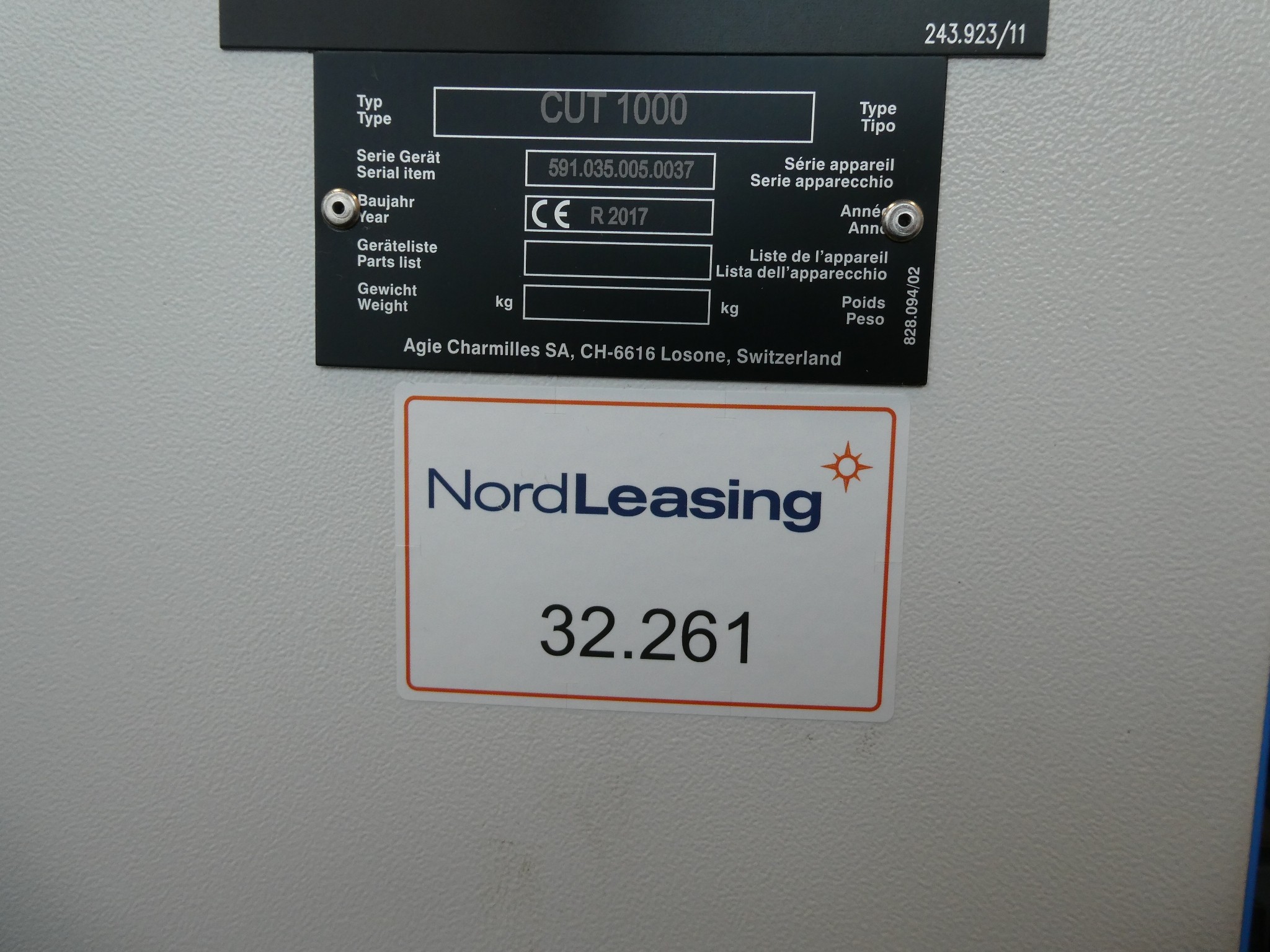 2 online aukce nářadí, děrovacích strojů a periferií-11