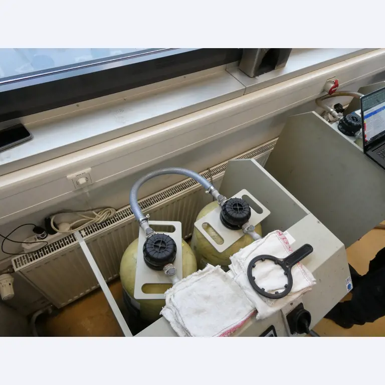 2 Online auctions of tools, punching machines and peripherals-13