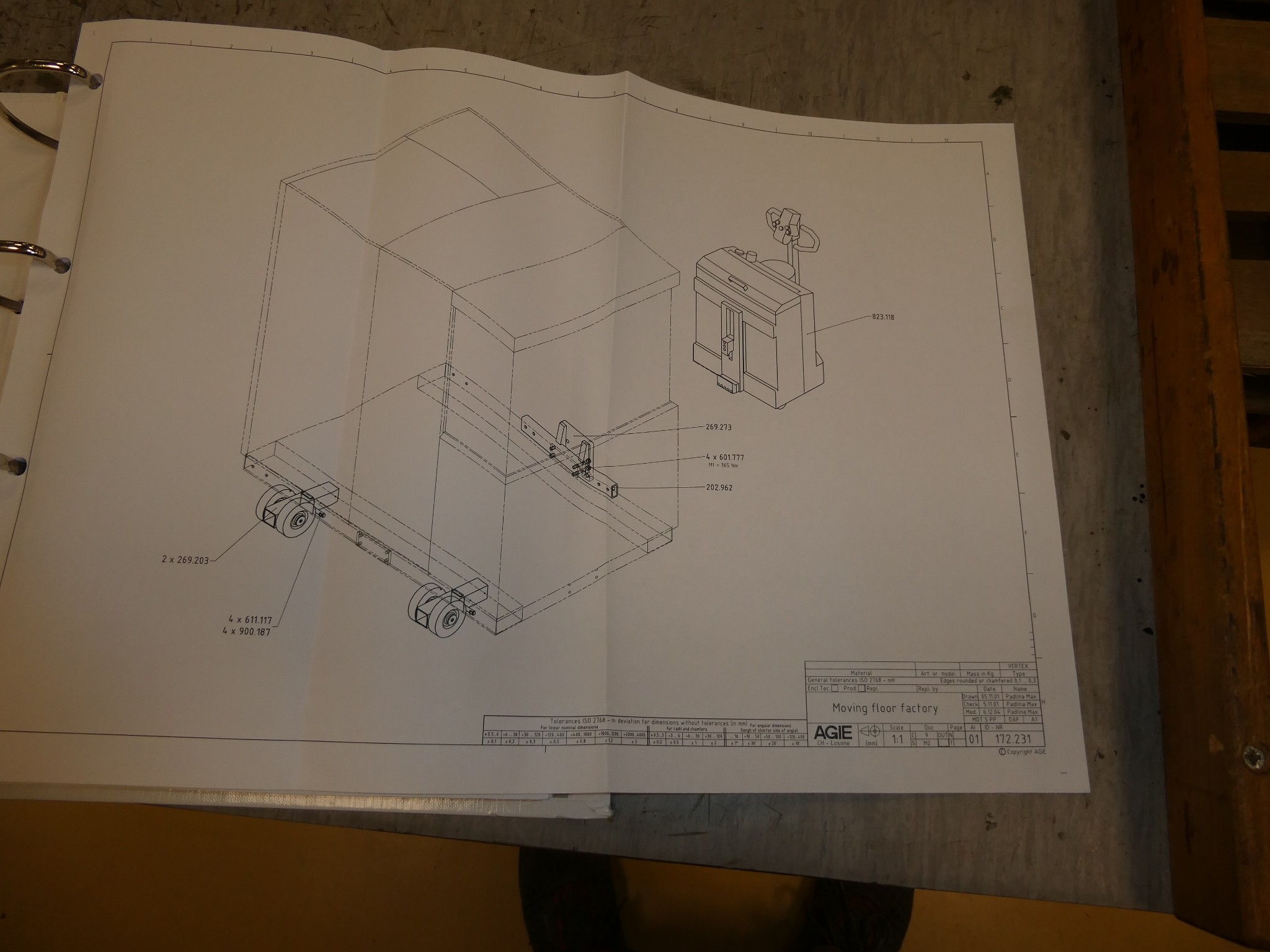 2 online aukce nářadí, děrovacích strojů a periferií-15