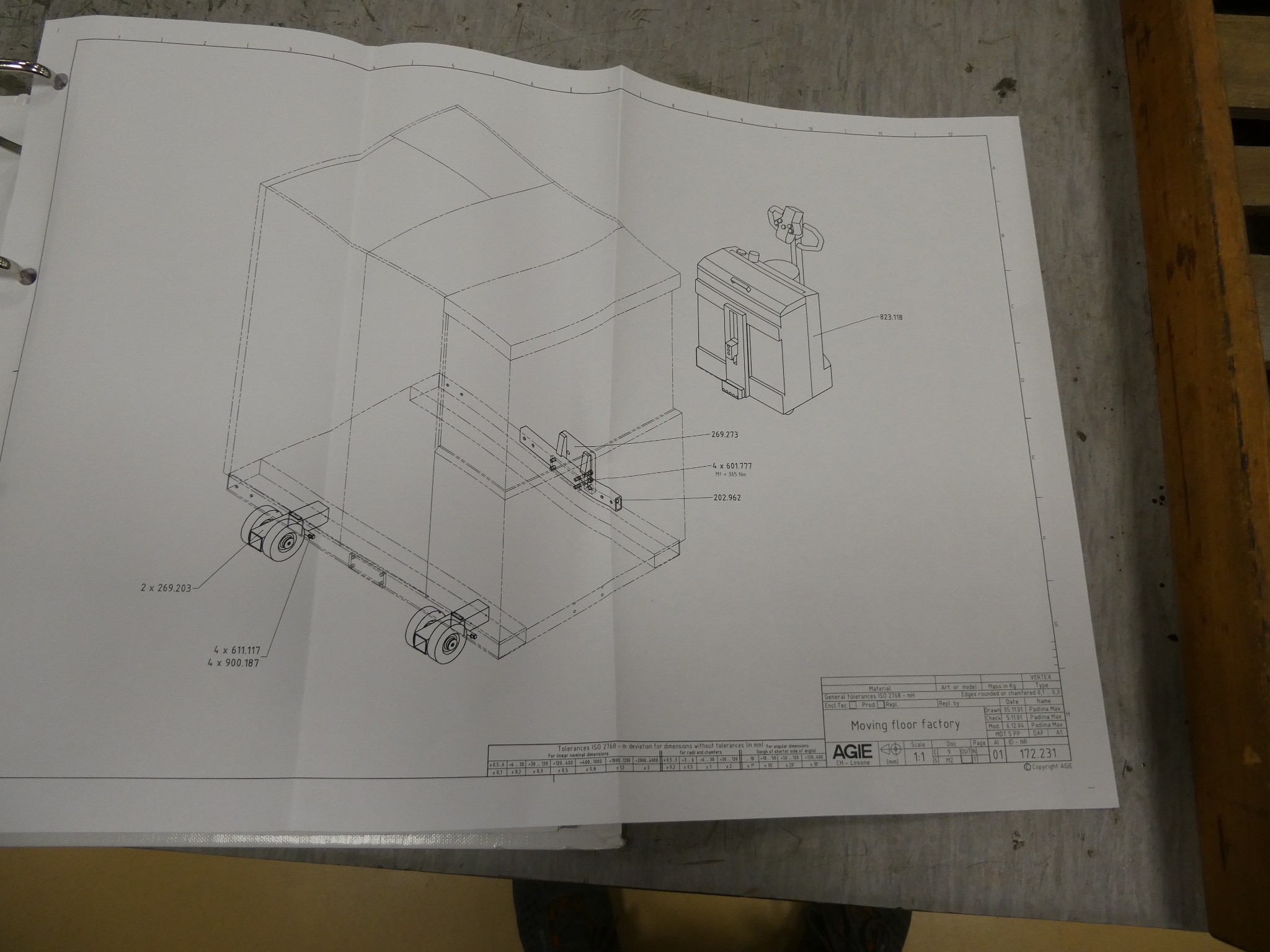 2 online aukce nářadí, děrovacích strojů a periferií-16