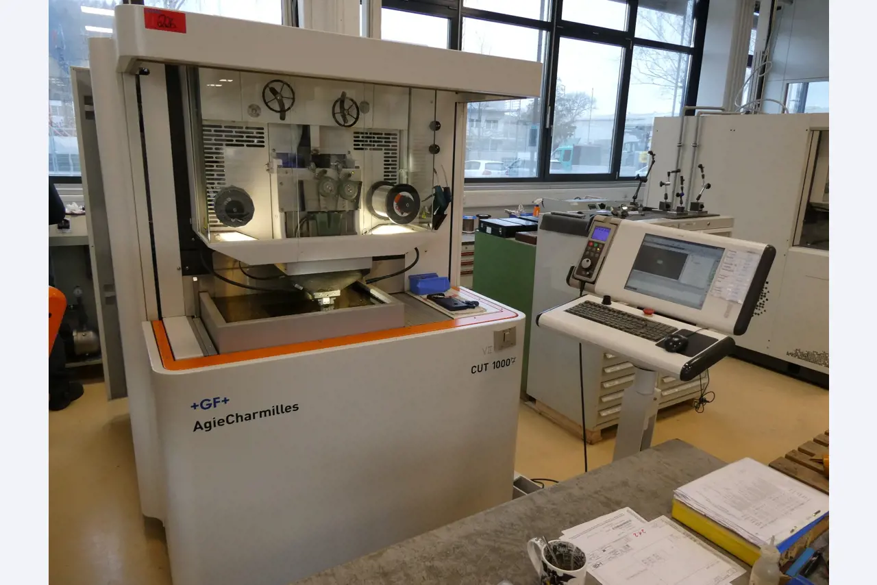 2 Online auctions of tools, punching machines and peripherals-1