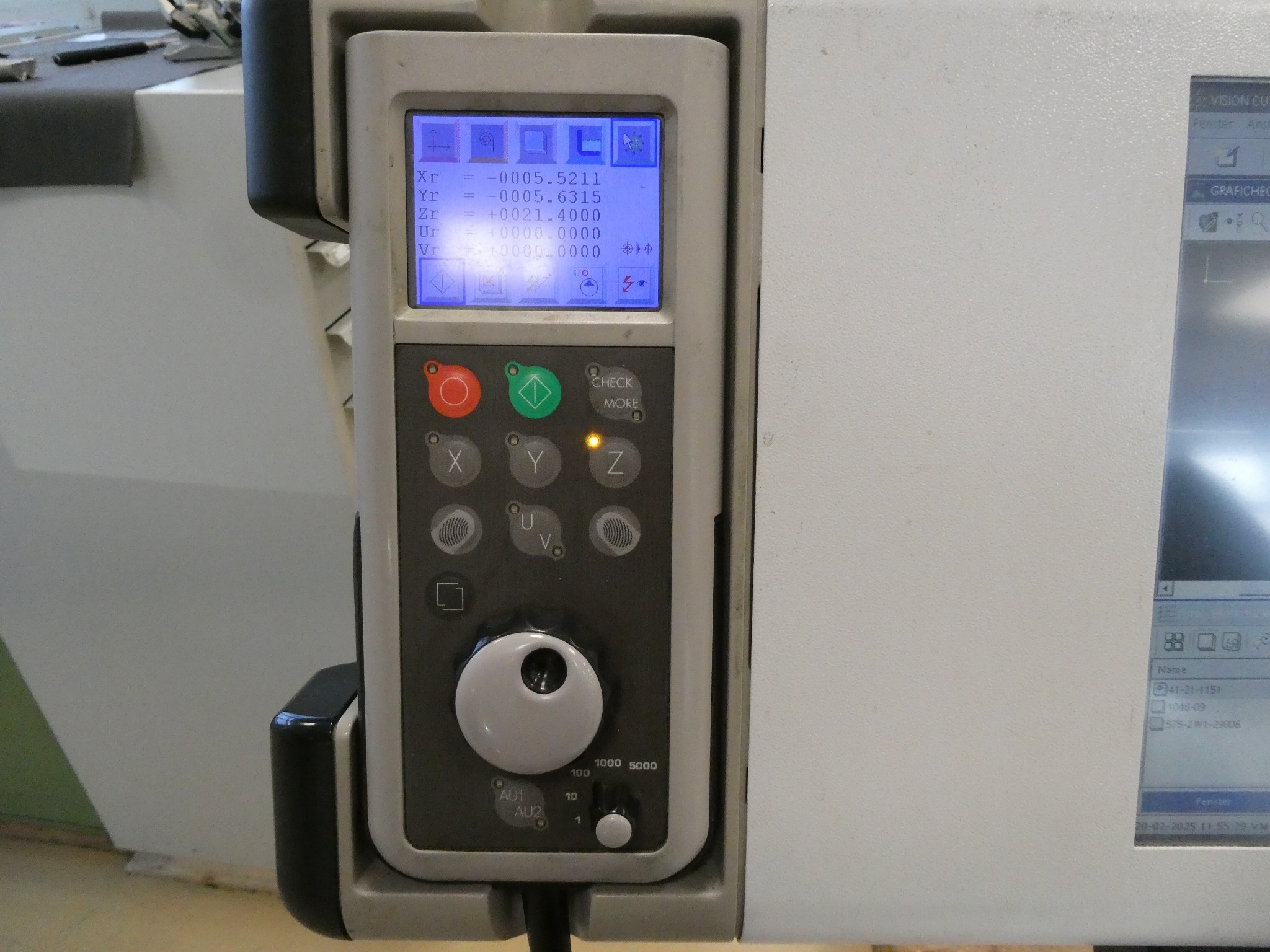 2 online aukce nářadí, děrovacích strojů a periferií-3