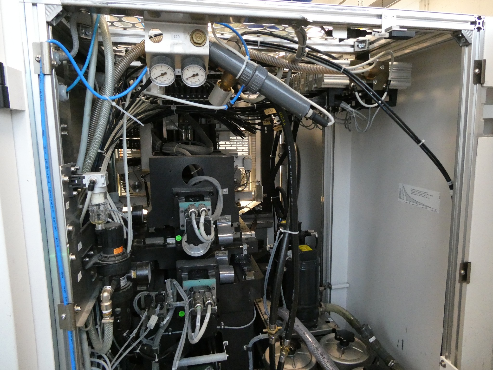 2 online aukce nářadí, děrovacích strojů a periferií-5