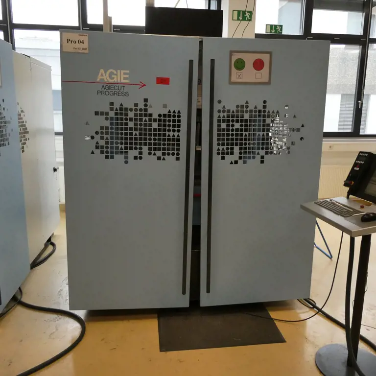 Draadvonkmachine - Gunning onder voorbehoud AGIE Progress 3