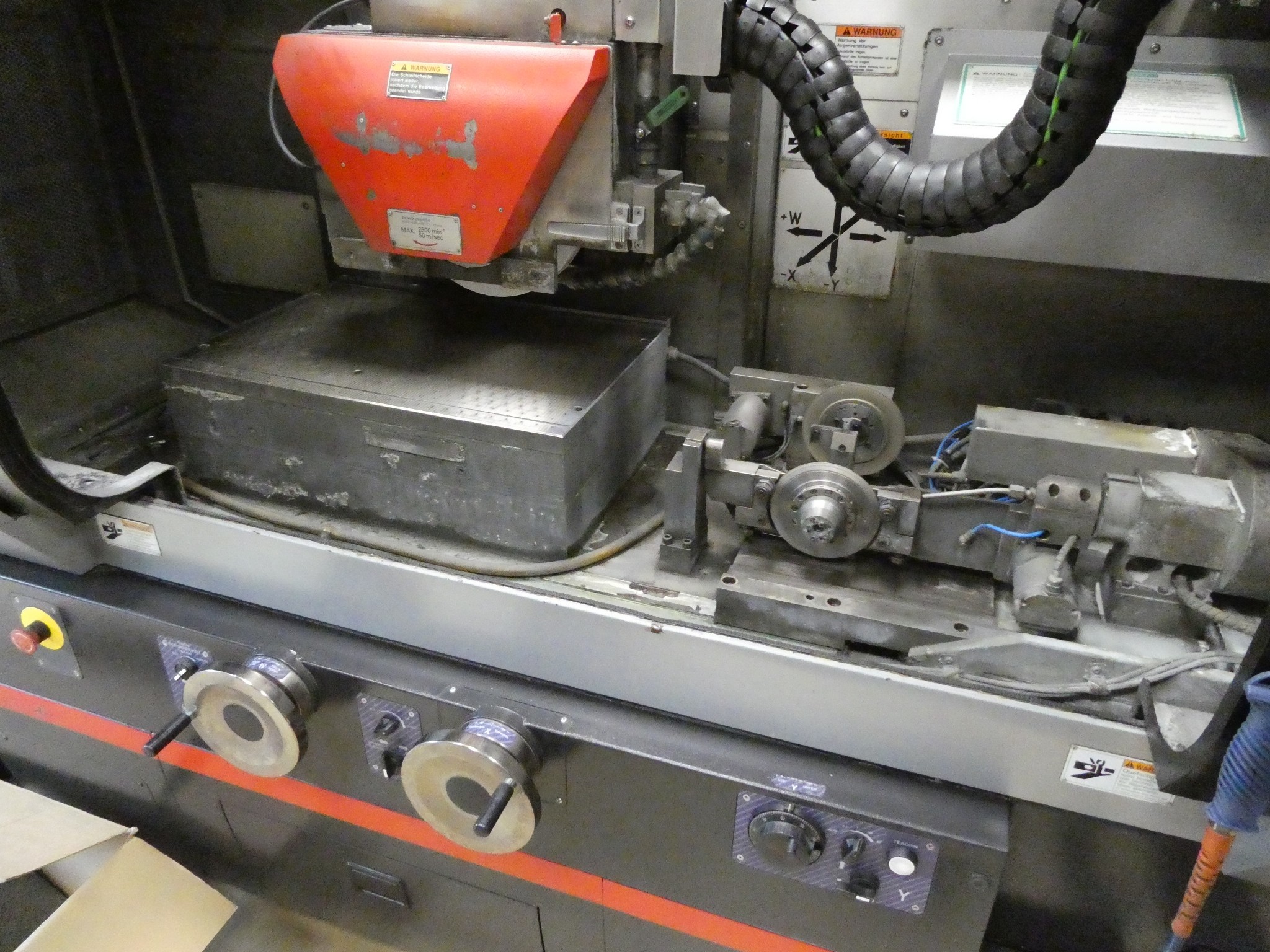 2 aukcje internetowe narzędzi, wykrawarek i urządzeń peryferyjnych-3