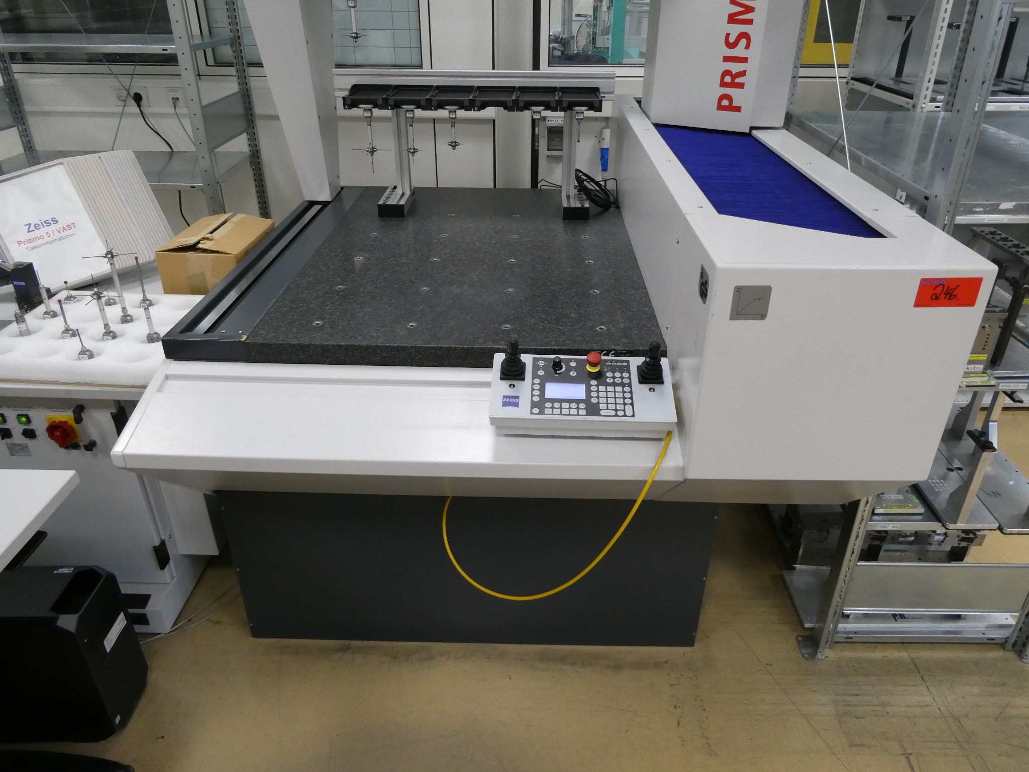 2 aukcje internetowe narzędzi, wykrawarek i urządzeń peryferyjnych-2