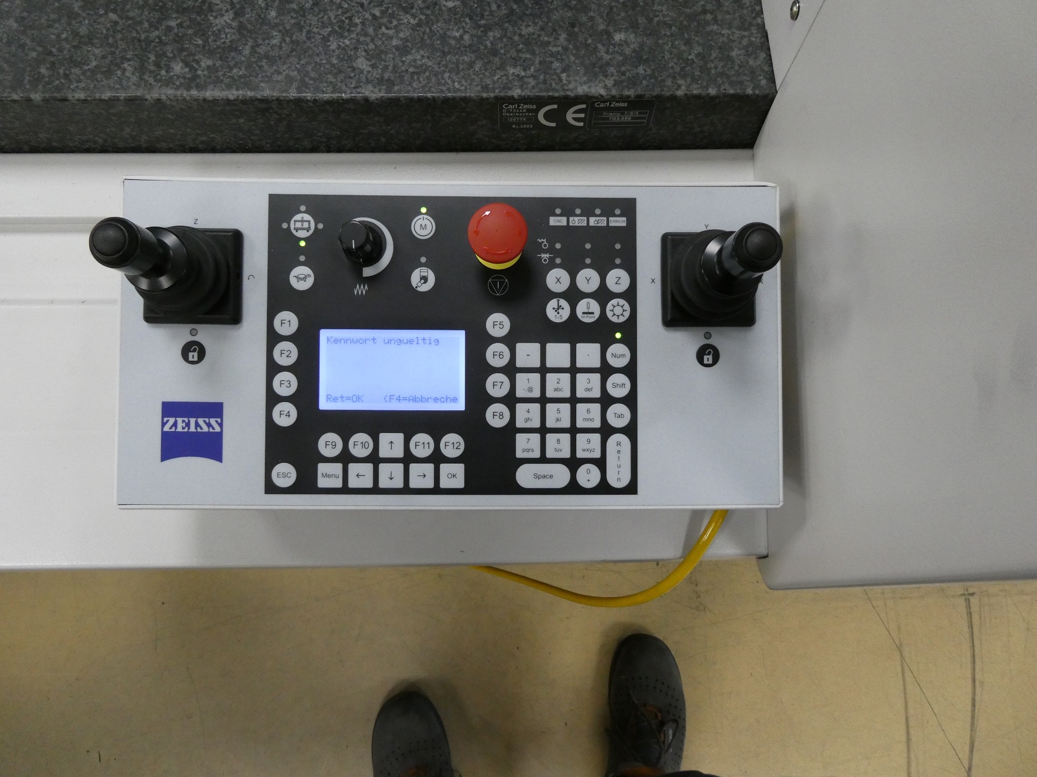 2 aukcje internetowe narzędzi, wykrawarek i urządzeń peryferyjnych-4