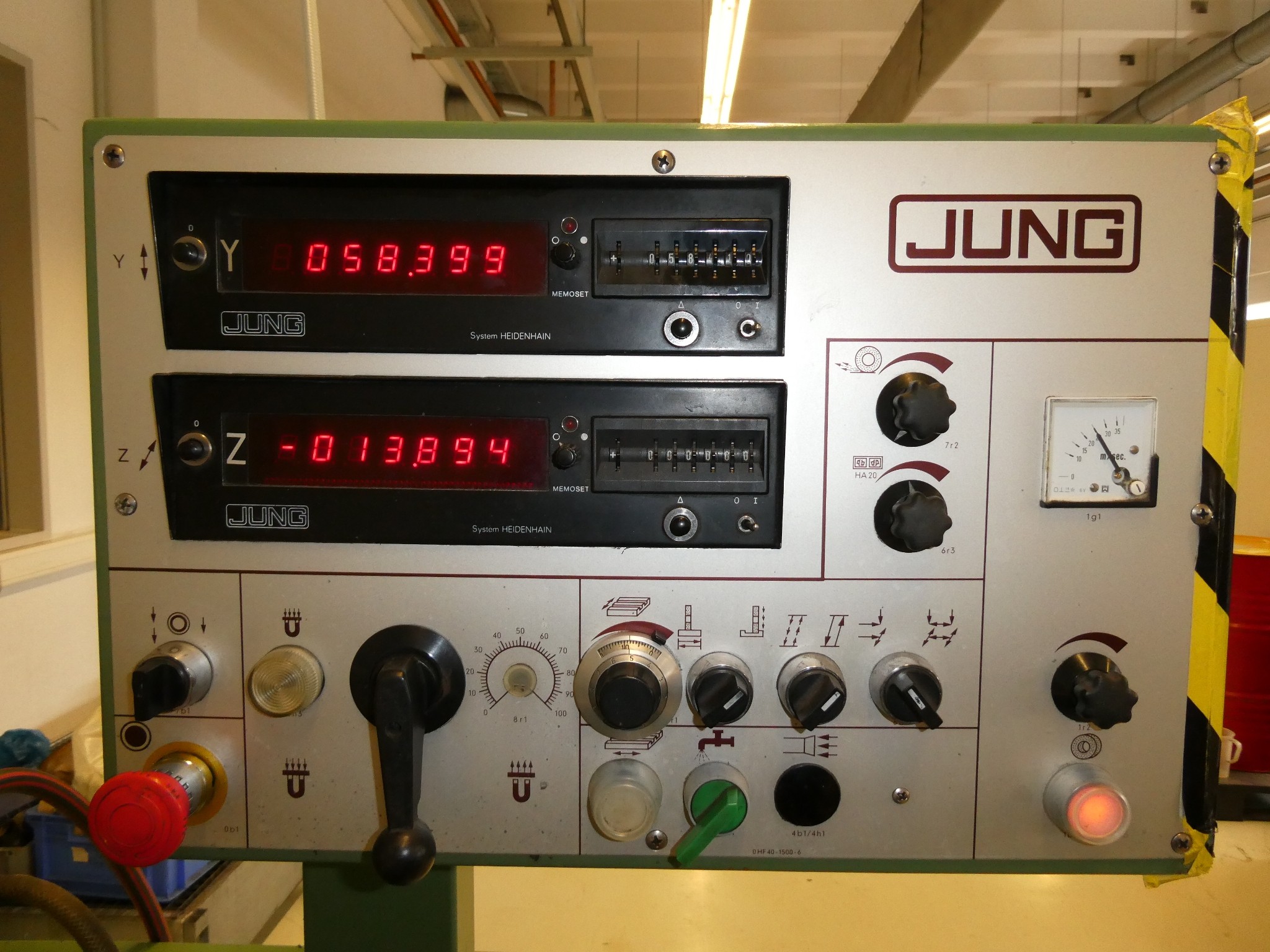 2 aukcje internetowe narzędzi, wykrawarek i urządzeń peryferyjnych-3