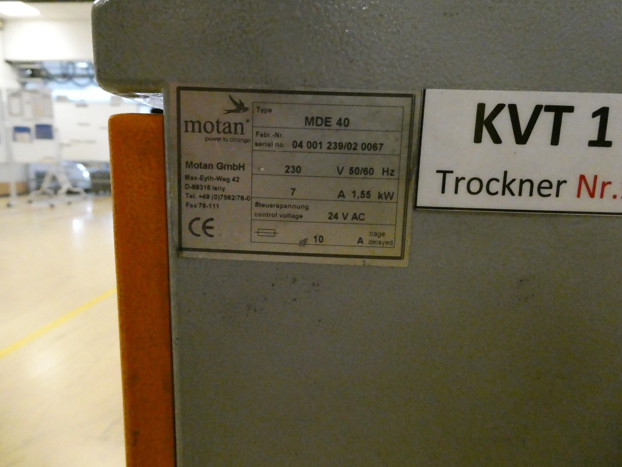 2 aukcje internetowe narzędzi, wykrawarek i urządzeń peryferyjnych-16