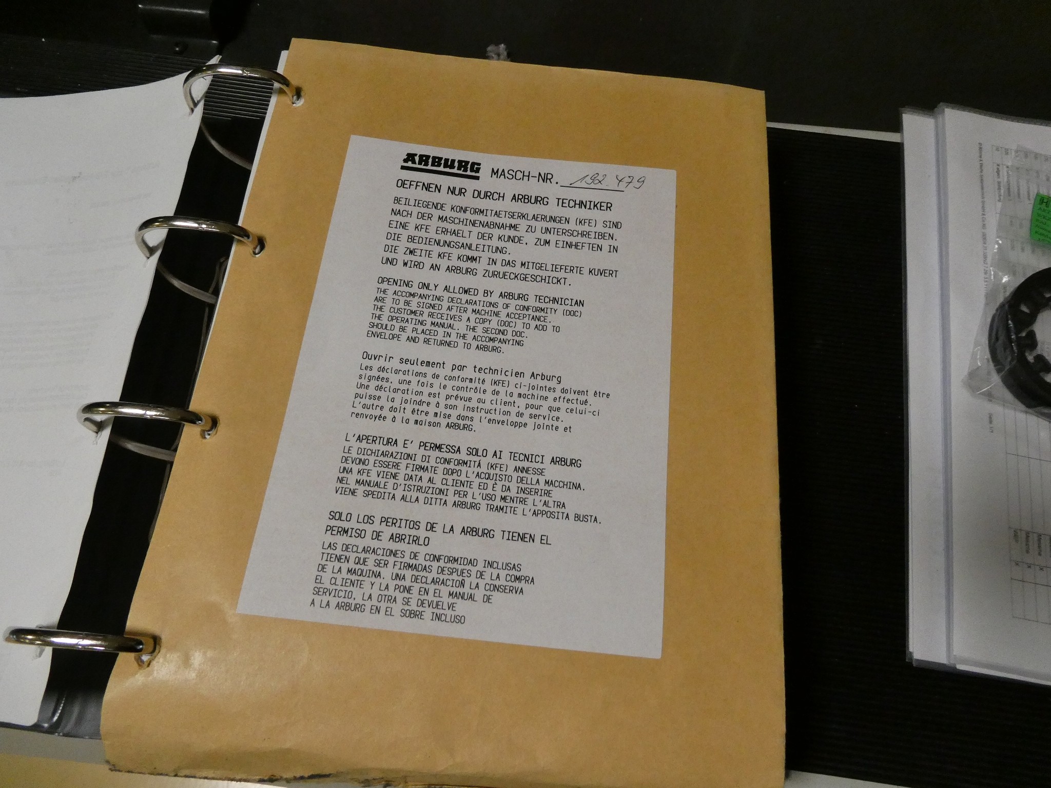 2 aukcje internetowe narzędzi, wykrawarek i urządzeń peryferyjnych-32