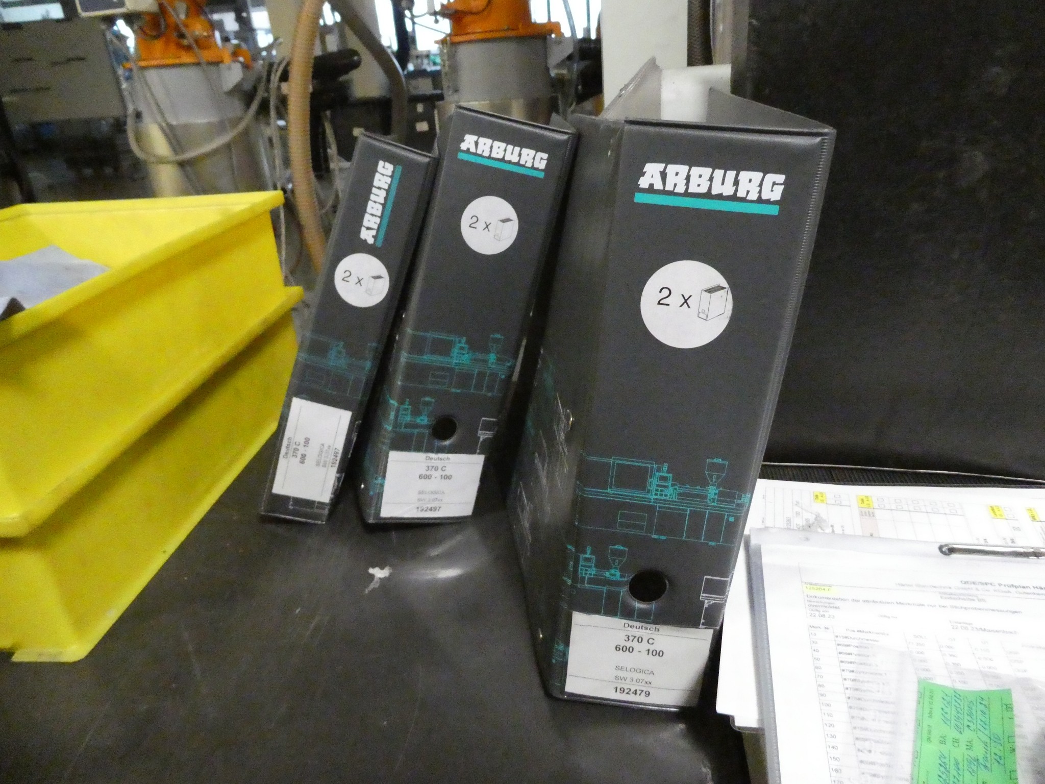 2 aukcje internetowe narzędzi, wykrawarek i urządzeń peryferyjnych-39