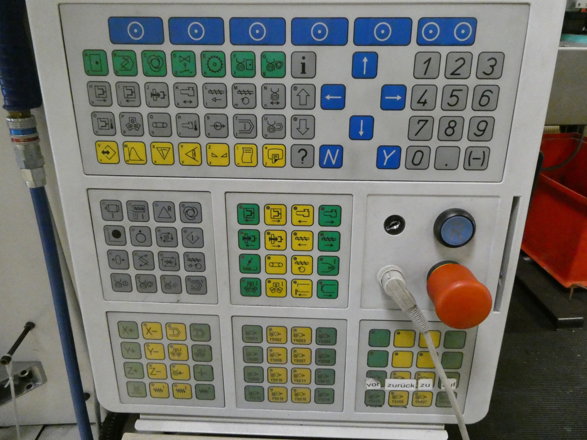 2 aukcje internetowe narzędzi, wykrawarek i urządzeń peryferyjnych-5