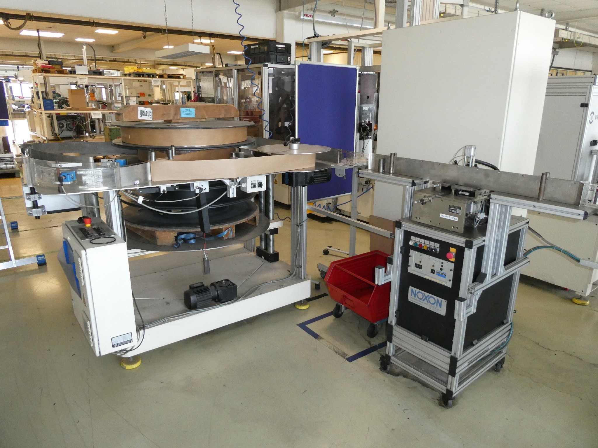 2 ventes aux enchères en ligne de machines-outils, poinçonneuses et périphériques-17