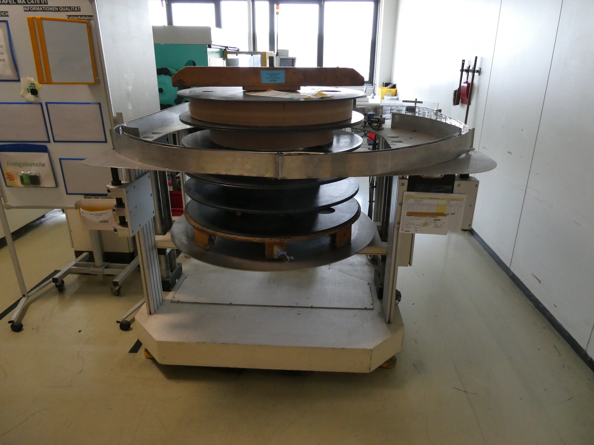 2 ventes aux enchères en ligne de machines-outils, poinçonneuses et périphériques-23