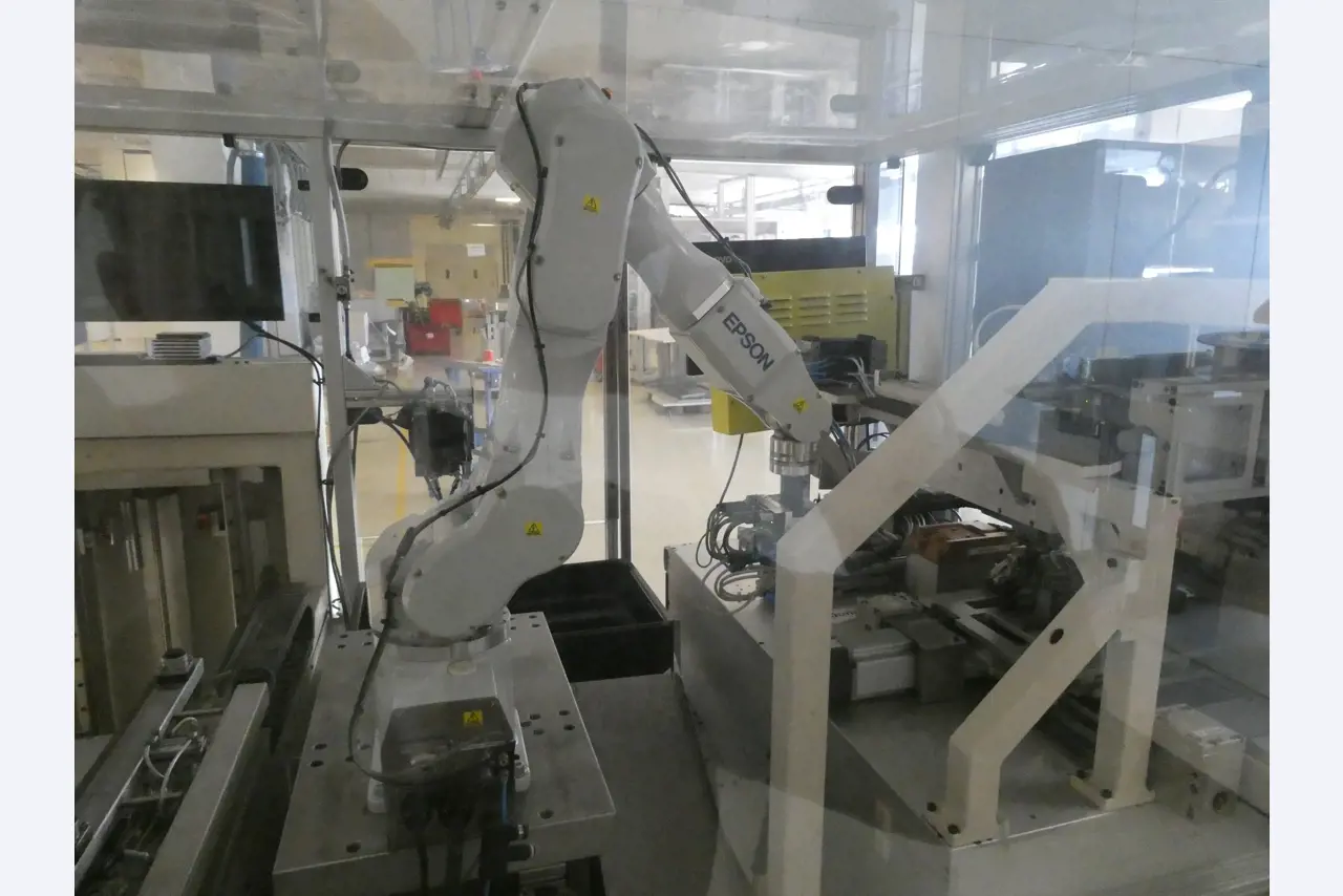 2 online veilingen van gereedschap, ponsmachines en randapparatuur-26