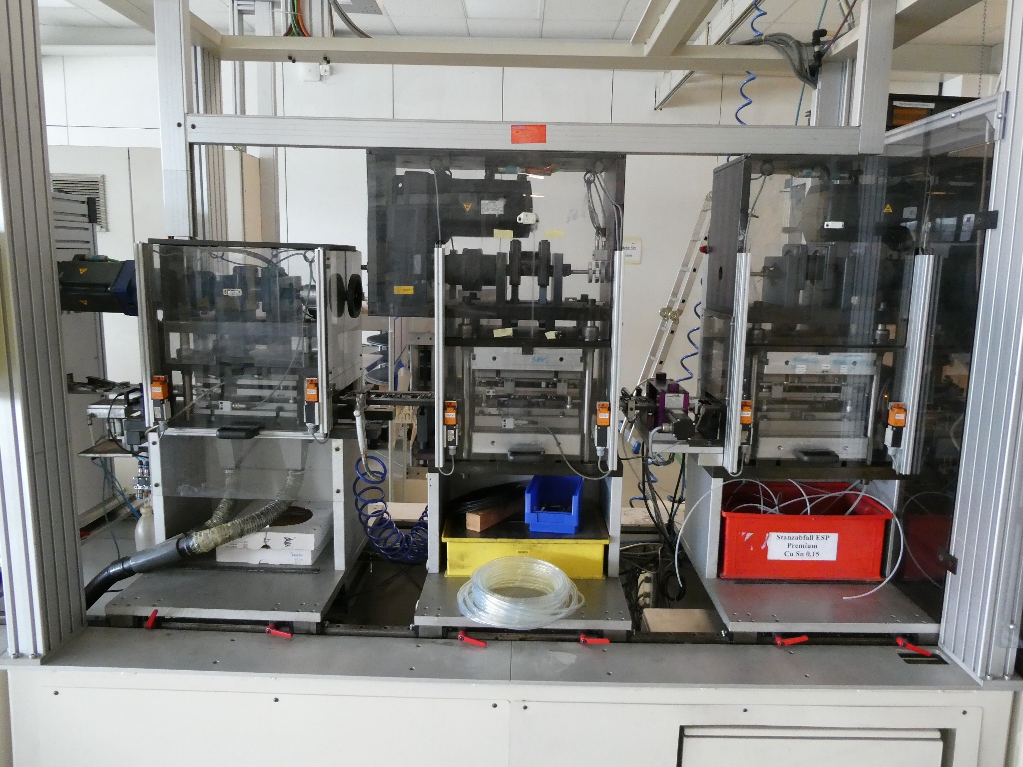 2 ventes aux enchères en ligne de machines-outils, poinçonneuses et périphériques-4