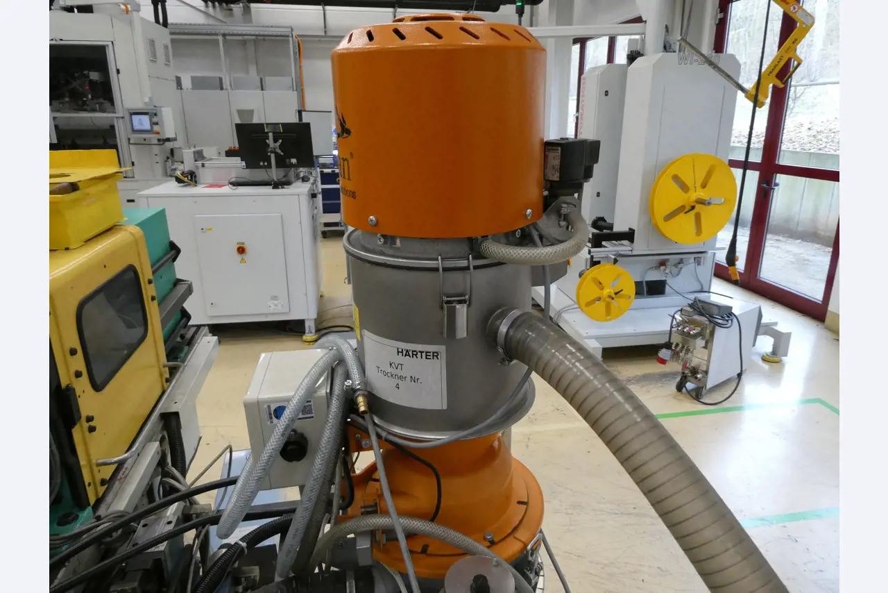 2 online veilingen van gereedschap, ponsmachines en randapparatuur-10
