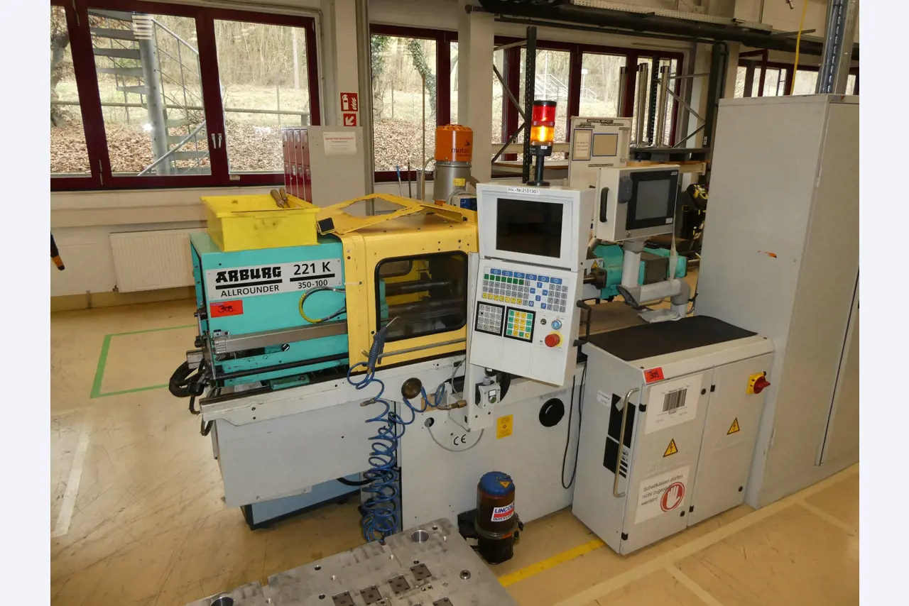 2 online veilingen van gereedschap, ponsmachines en randapparatuur-1