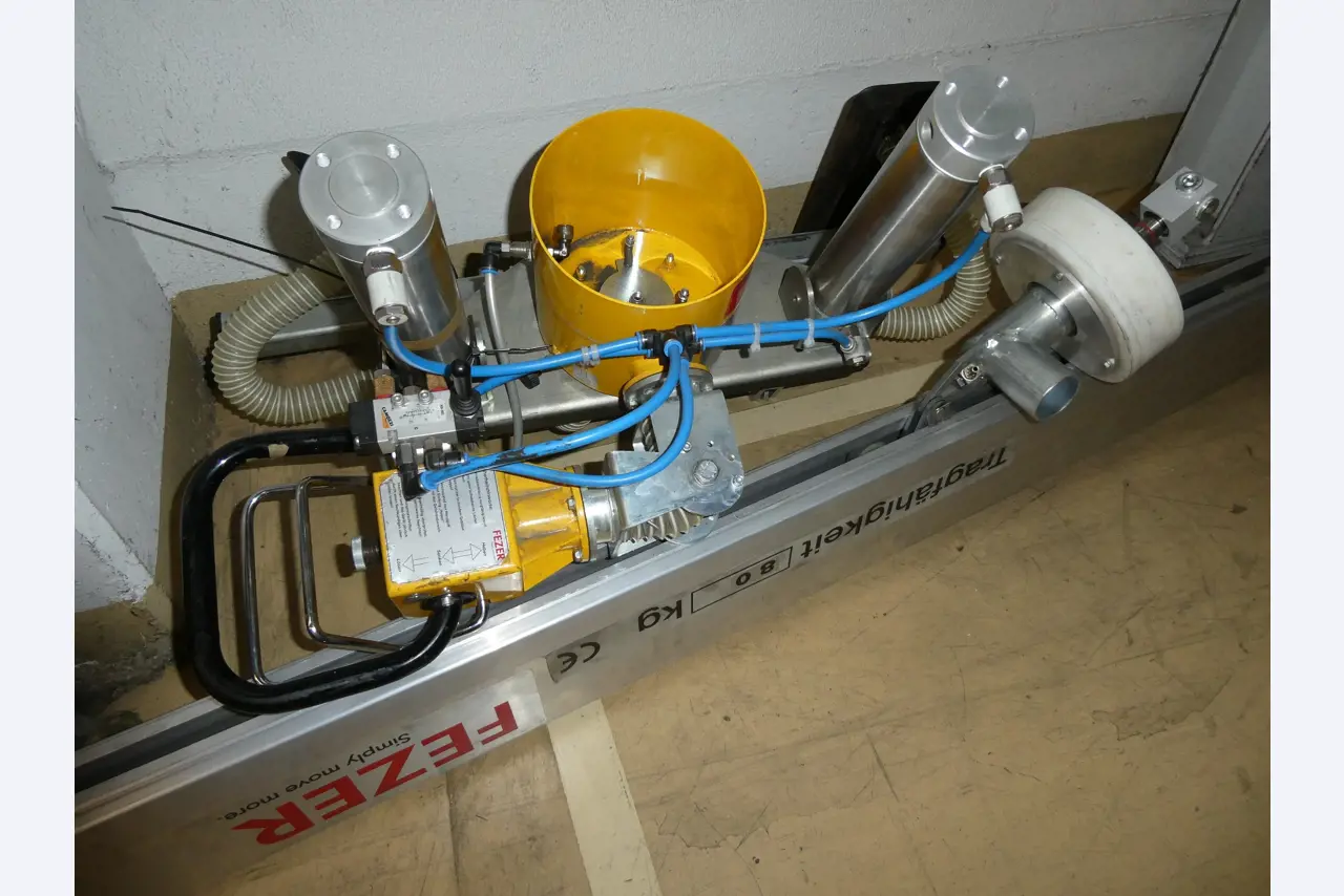 2 Online auctions of tools, punching machines and peripherals-13