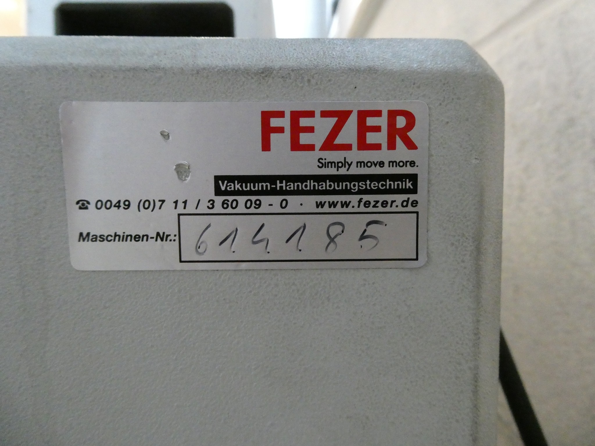 2 online aukce nářadí, děrovacích strojů a periferií-15