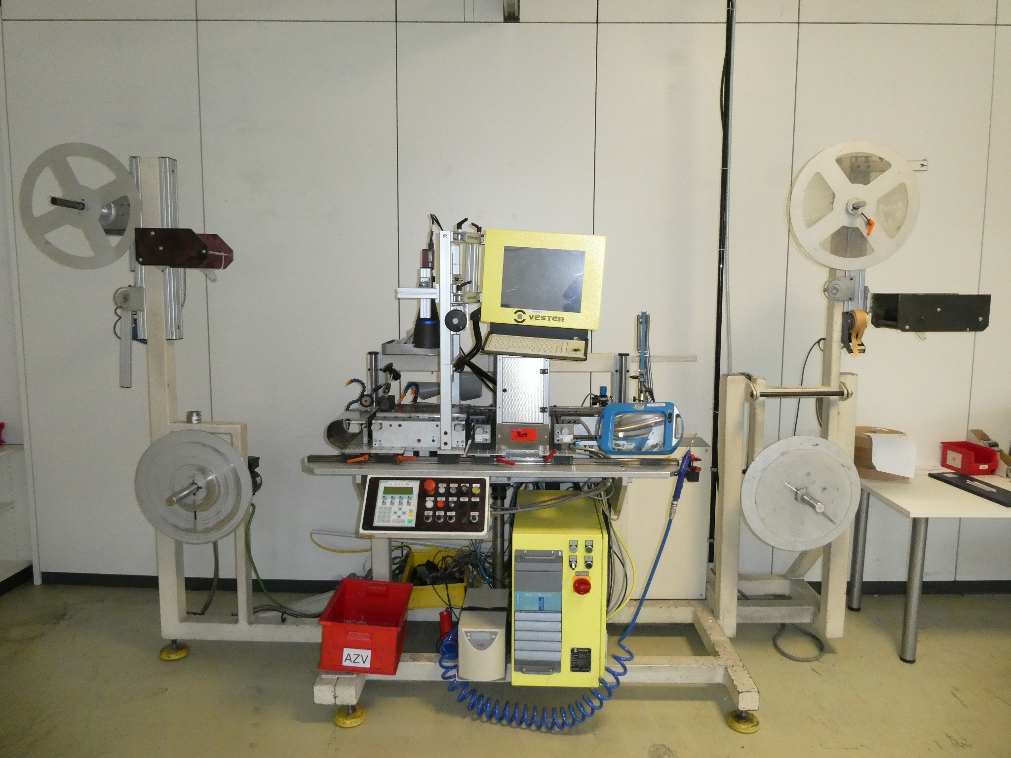 2 online aukce nářadí, děrovacích strojů a periferií-1