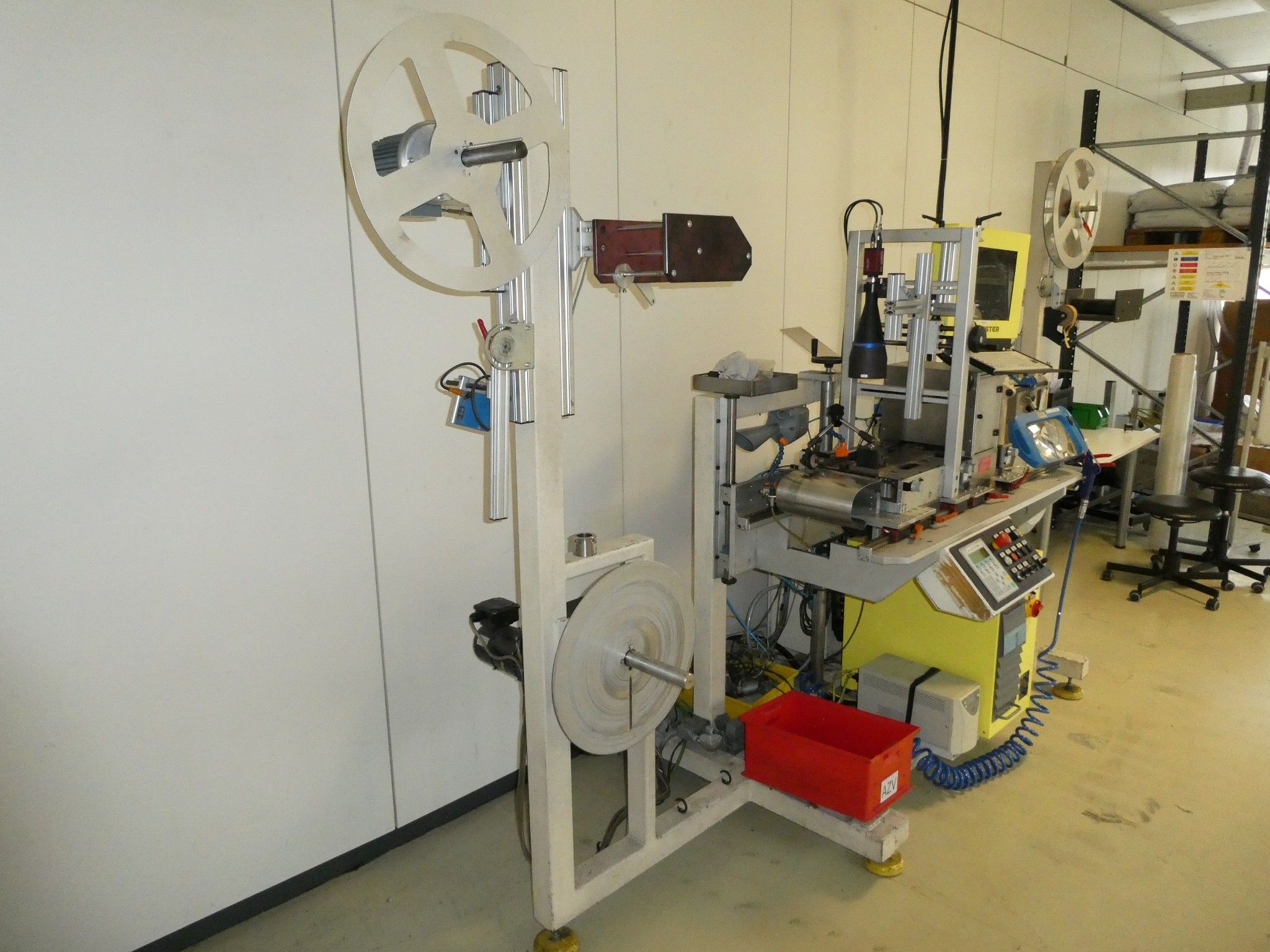 2 online aukce nářadí, děrovacích strojů a periferií-2