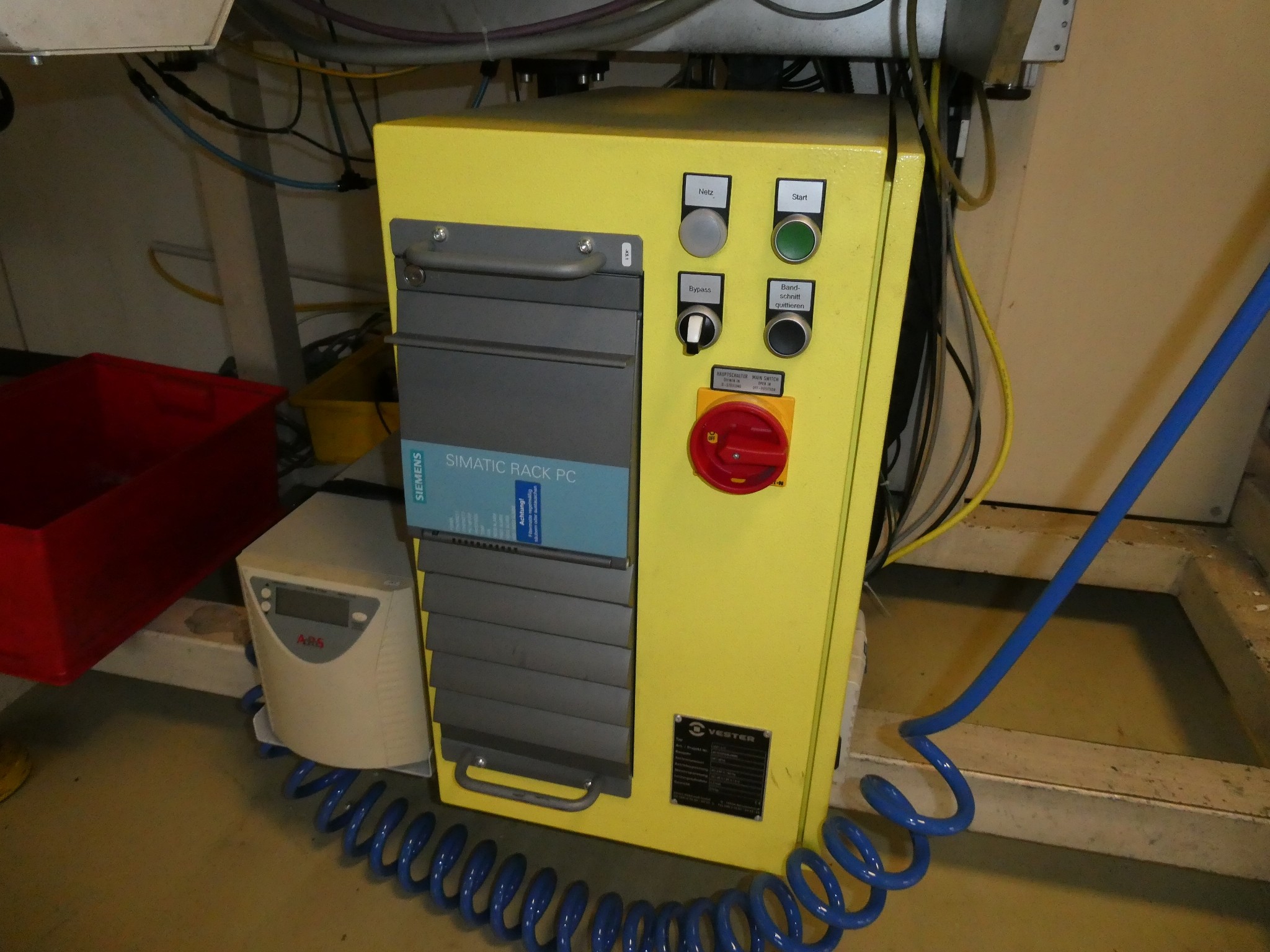 2 online aukce nářadí, děrovacích strojů a periferií-7