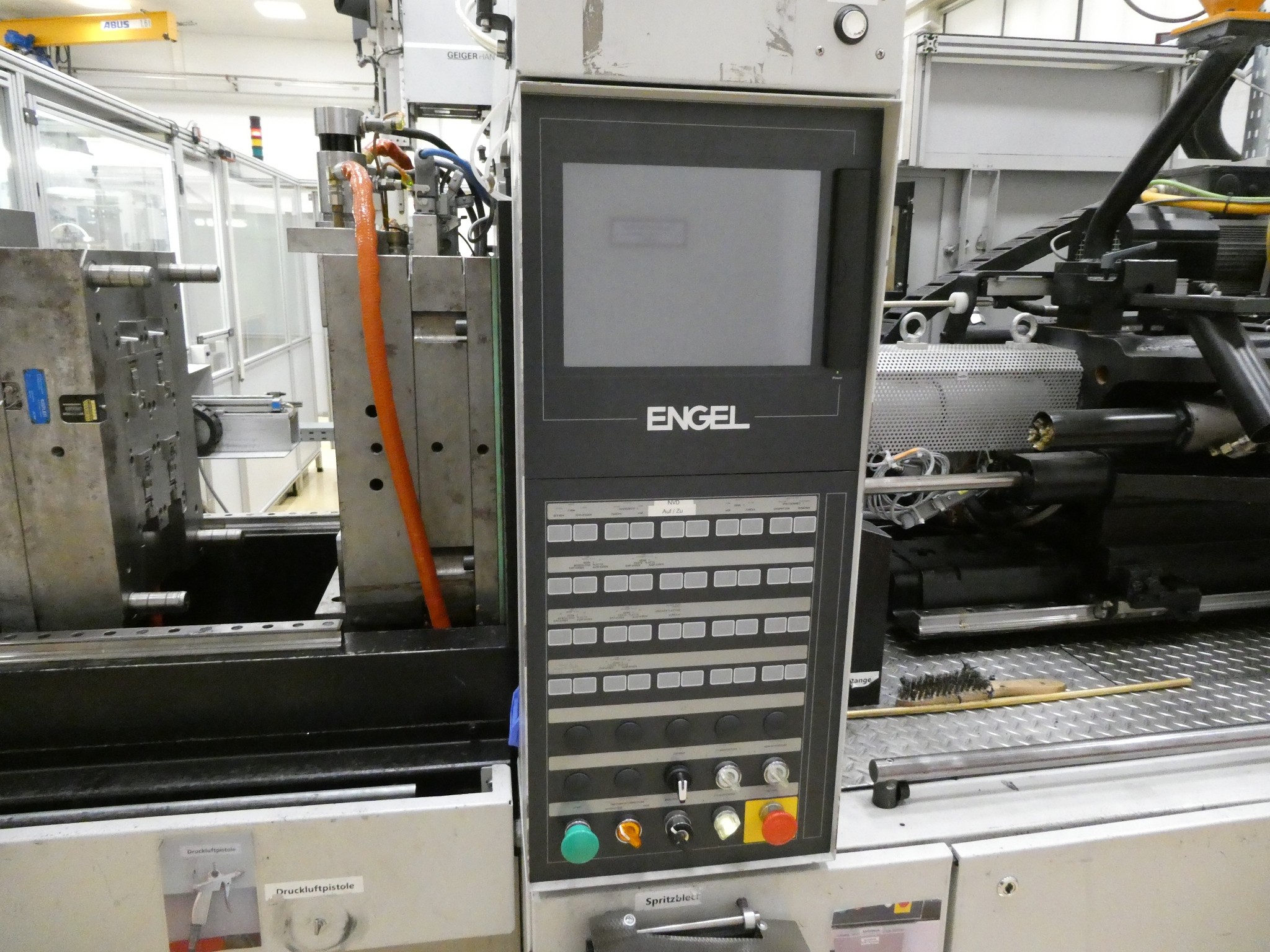 2 ventes aux enchères en ligne de machines-outils, poinçonneuses et périphériques-12