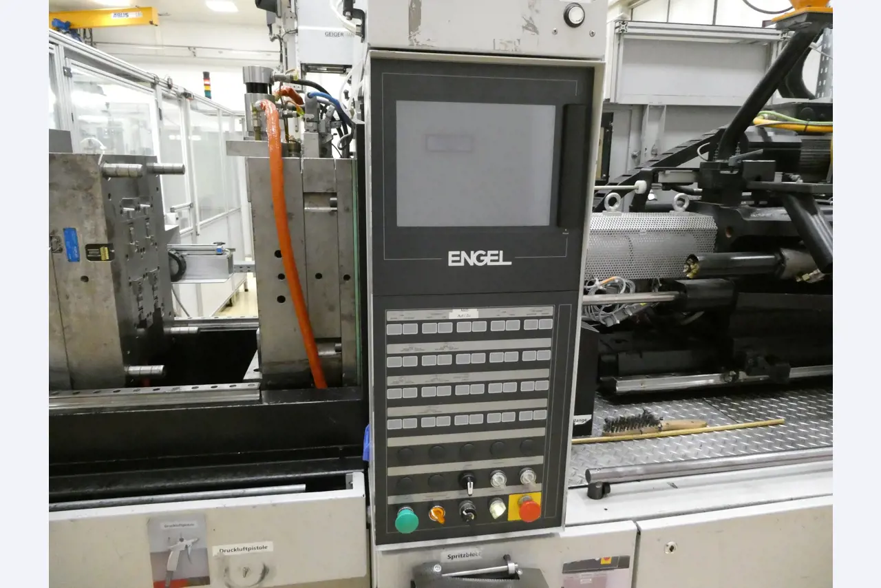 2 online veilingen van gereedschap, ponsmachines en randapparatuur-12