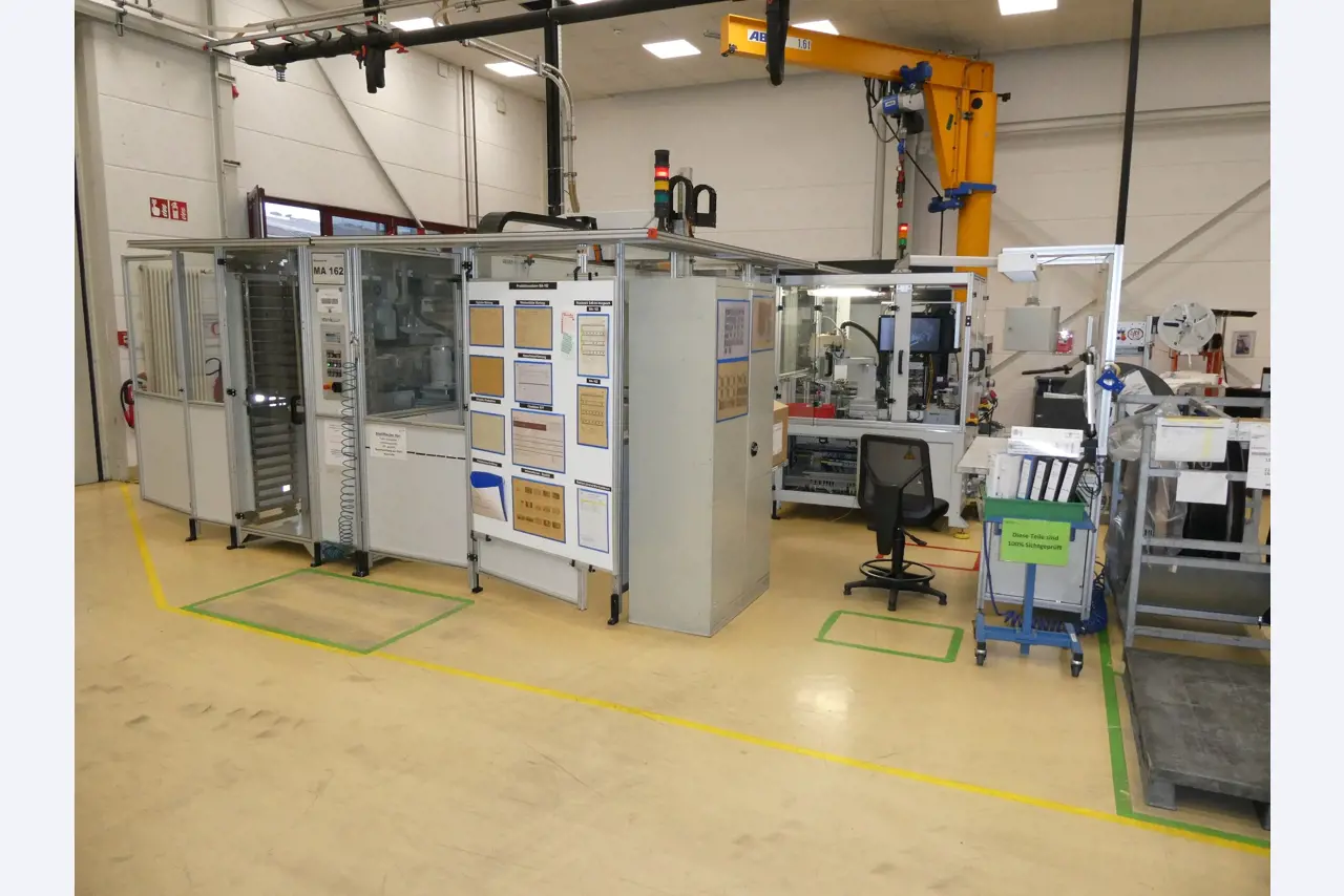 2 online veilingen van gereedschap, ponsmachines en randapparatuur-1