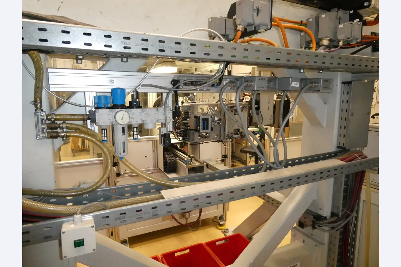 2 online veilingen van gereedschap, ponsmachines en randapparatuur-20