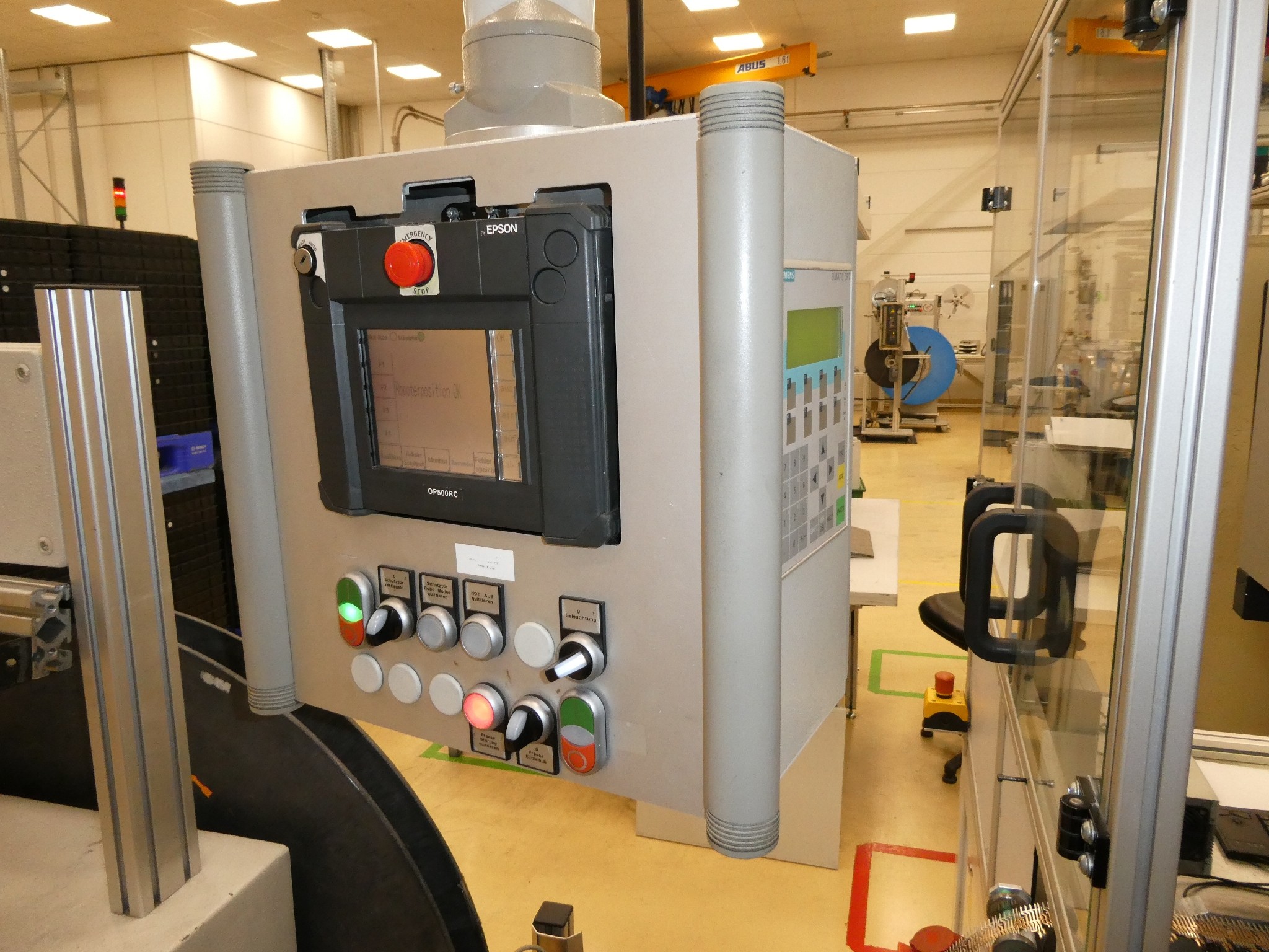 2 ventes aux enchères en ligne de machines-outils, poinçonneuses et périphériques-26