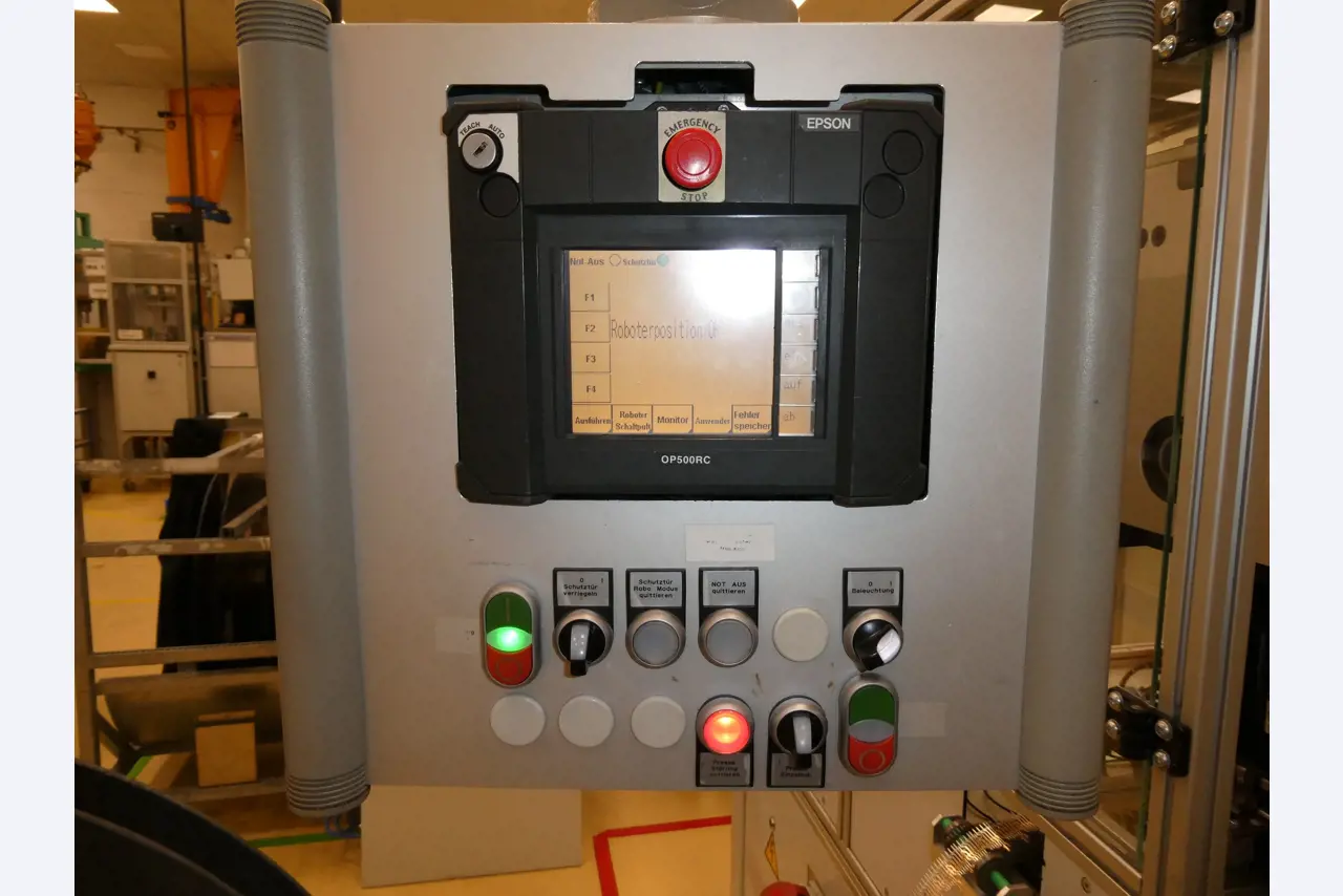 2 online veilingen van gereedschap, ponsmachines en randapparatuur-27