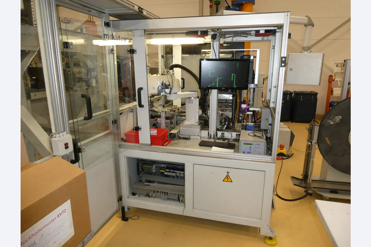 2 online veilingen van gereedschap, ponsmachines en randapparatuur-32