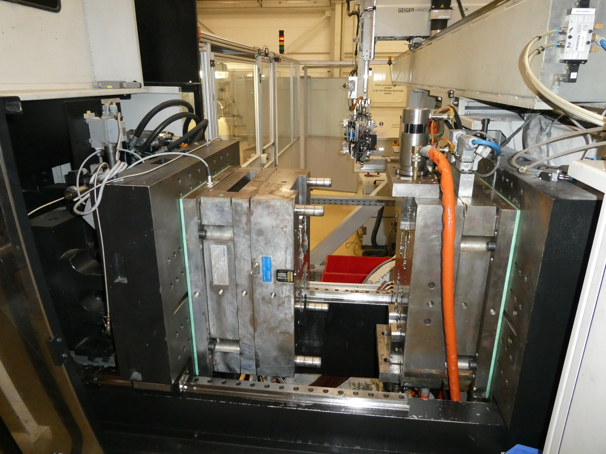 2 ventes aux enchères en ligne de machines-outils, poinçonneuses et périphériques-9