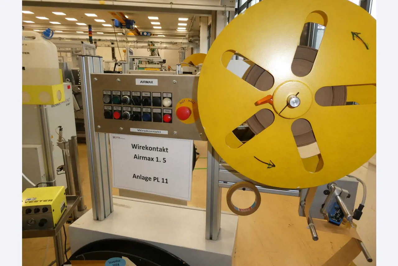 2 online veilingen van gereedschap, ponsmachines en randapparatuur-16