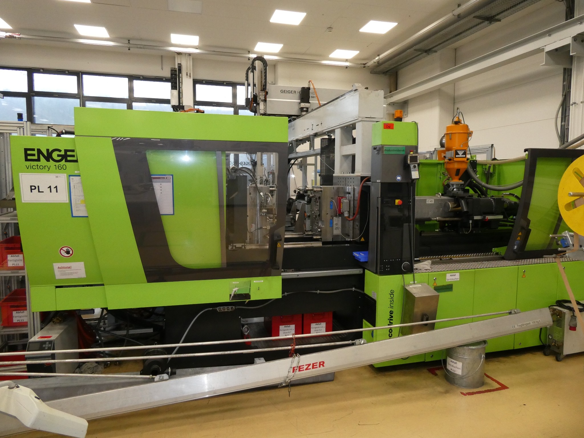 2 ventes aux enchères en ligne de machines-outils, poinçonneuses et périphériques-1