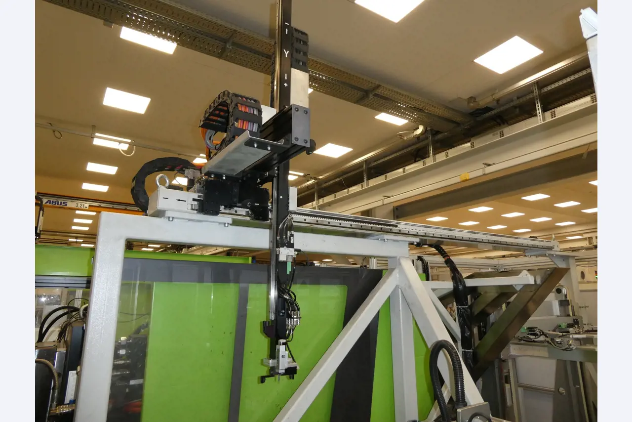 2 online veilingen van gereedschap, ponsmachines en randapparatuur-28
