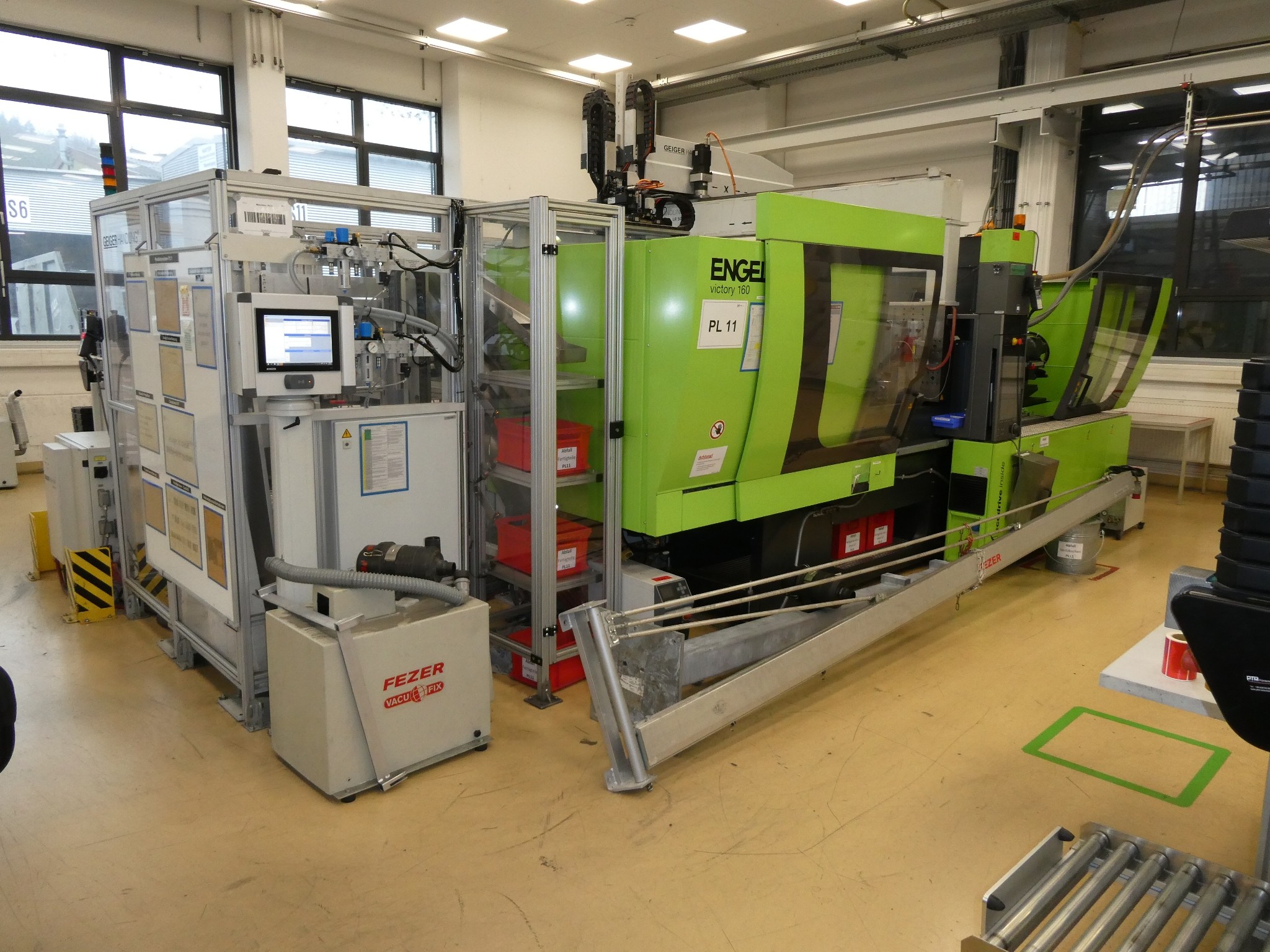 2 ventes aux enchères en ligne de machines-outils, poinçonneuses et périphériques-2